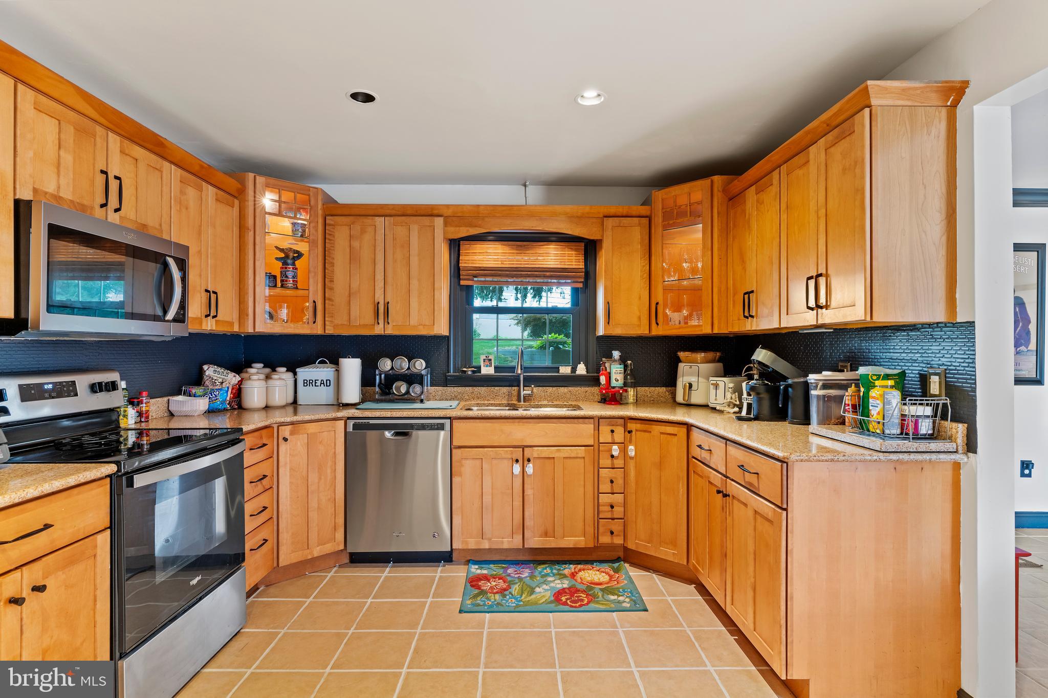 LONG MEADOWS - Residential
