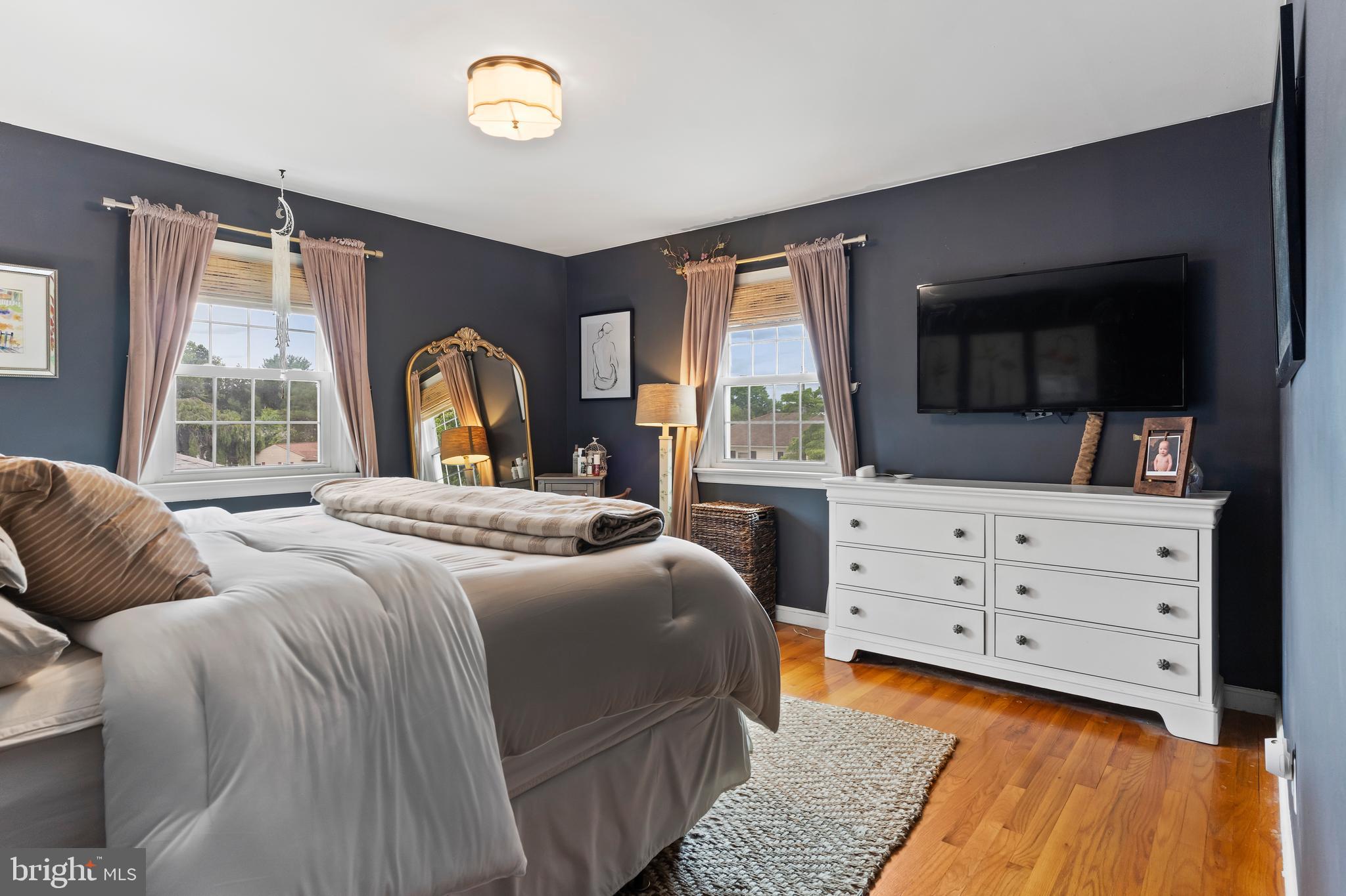 LONG MEADOWS - Residential