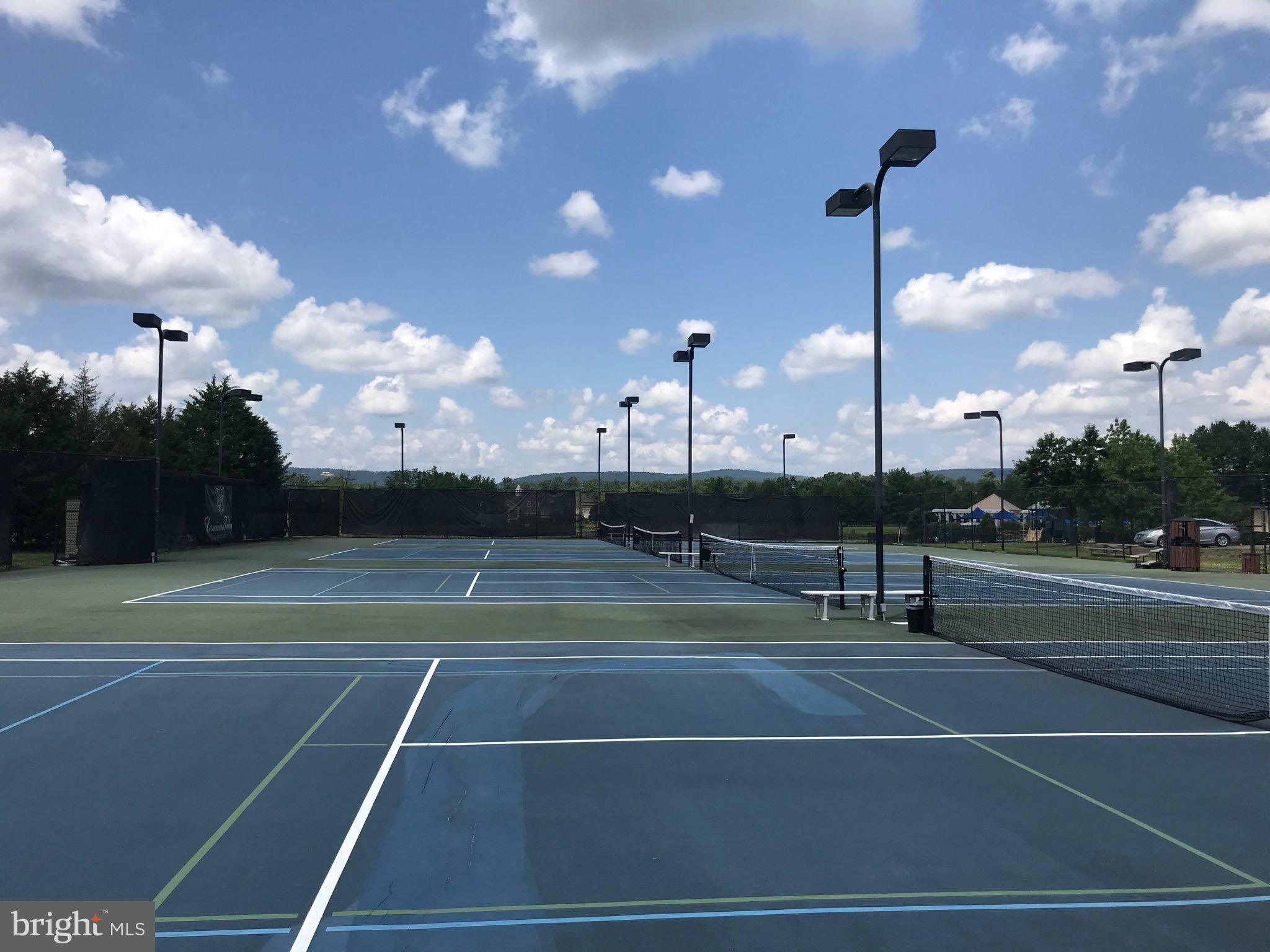 DOMINION VALLEY COUNTRY CLUB - Residential