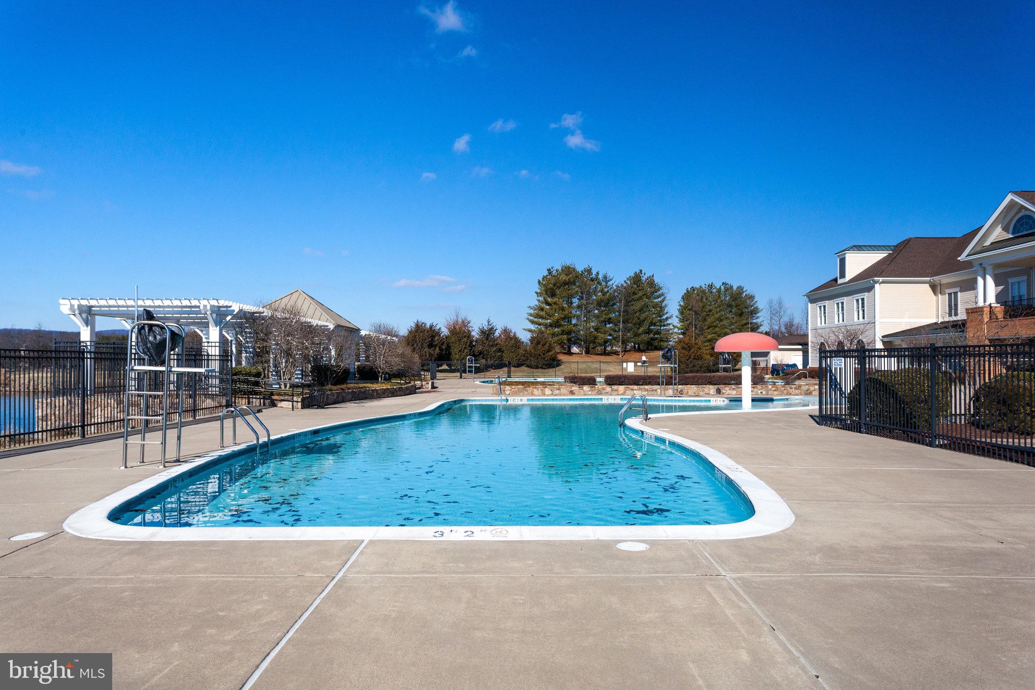 DOMINION VALLEY COUNTRY CLUB - Residential