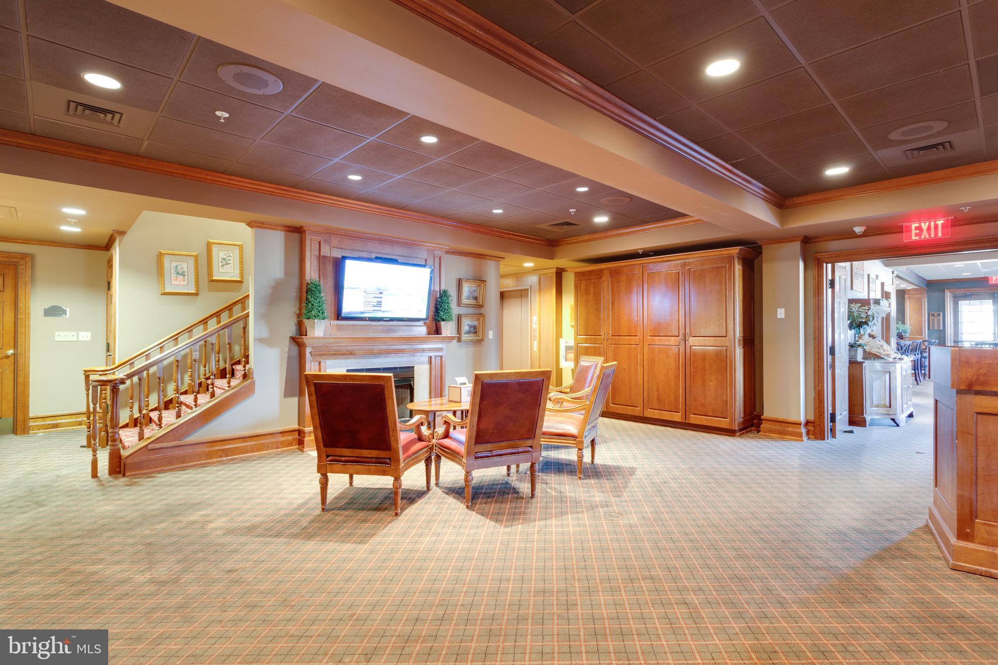 DOMINION VALLEY COUNTRY CLUB - Residential