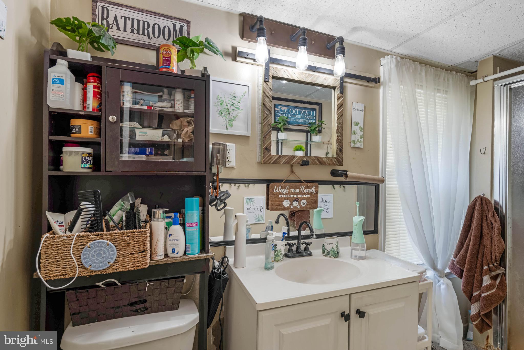 ROCKLEDGE - Residential Income
