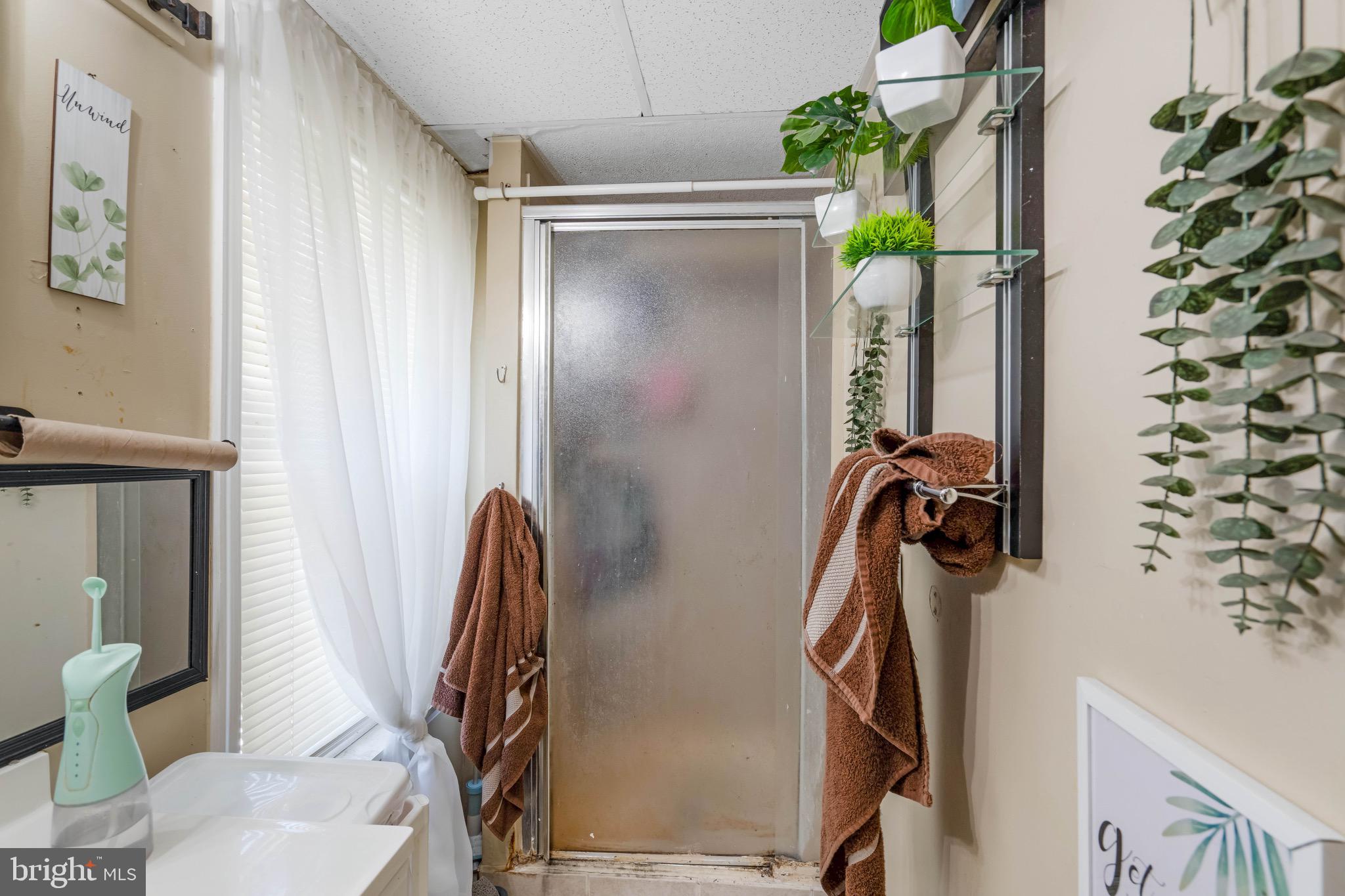 ROCKLEDGE - Residential Income