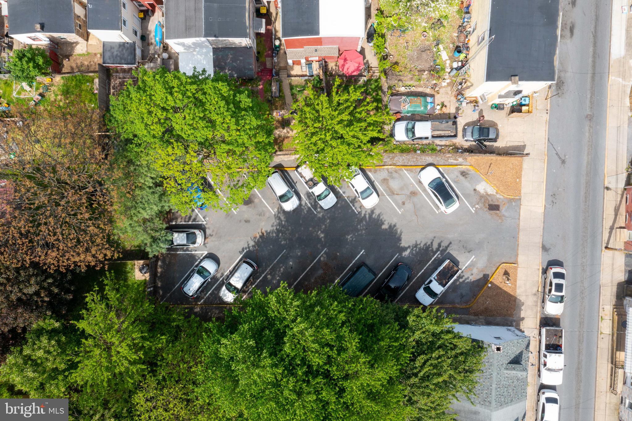 CABBAGE HILL - Commercial Sale