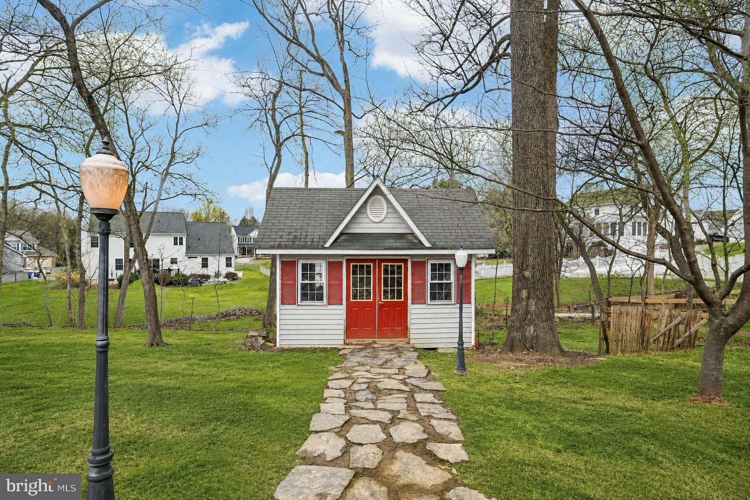 CARROLL SQUARE - Residential