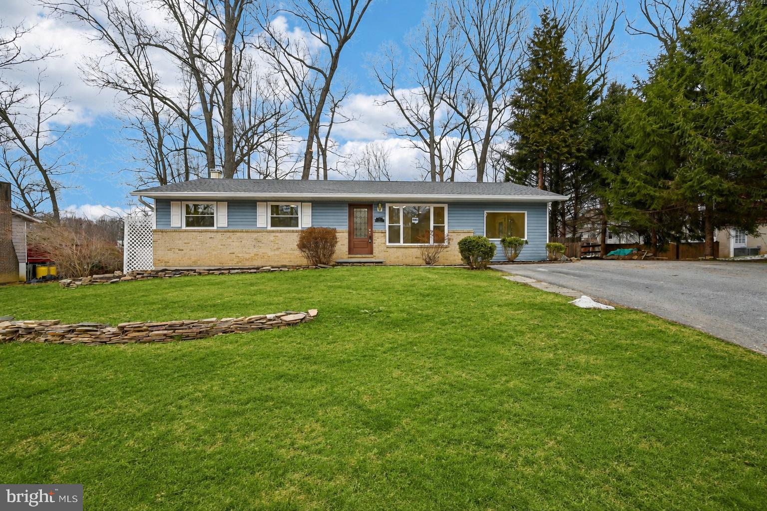CARROLL SQUARE - Residential