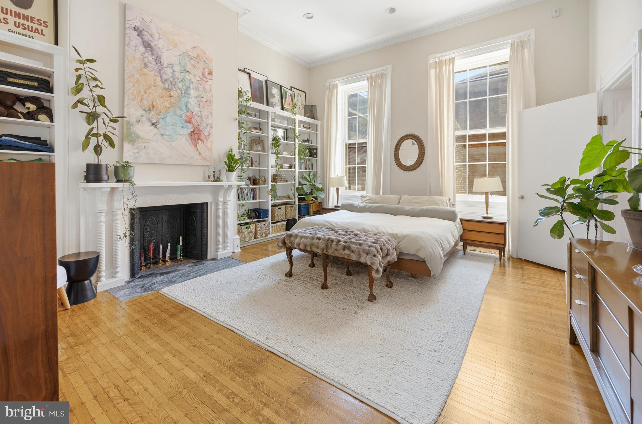 WASHINGTON SQ - Residential