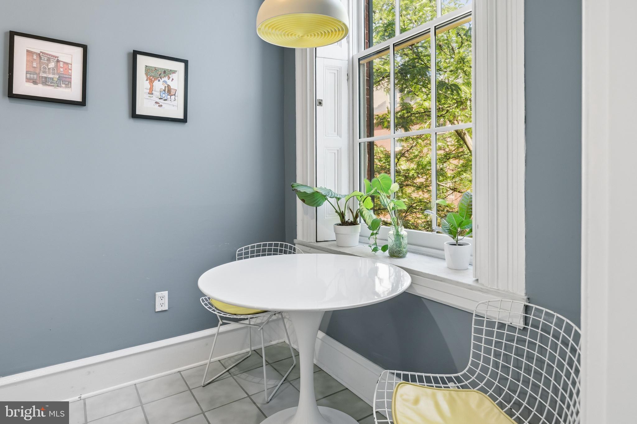 WASHINGTON SQ - Residential