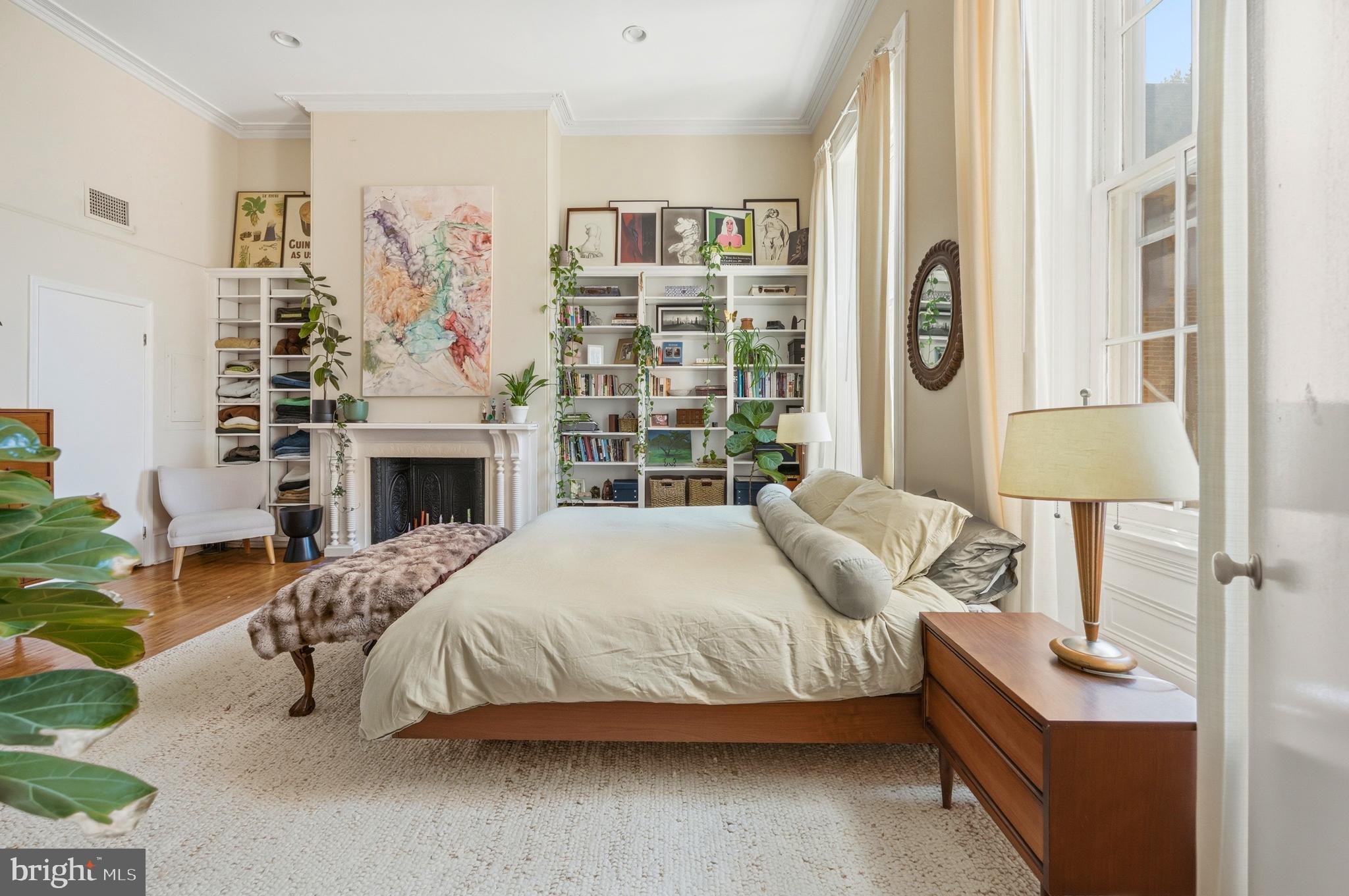 WASHINGTON SQ - Residential