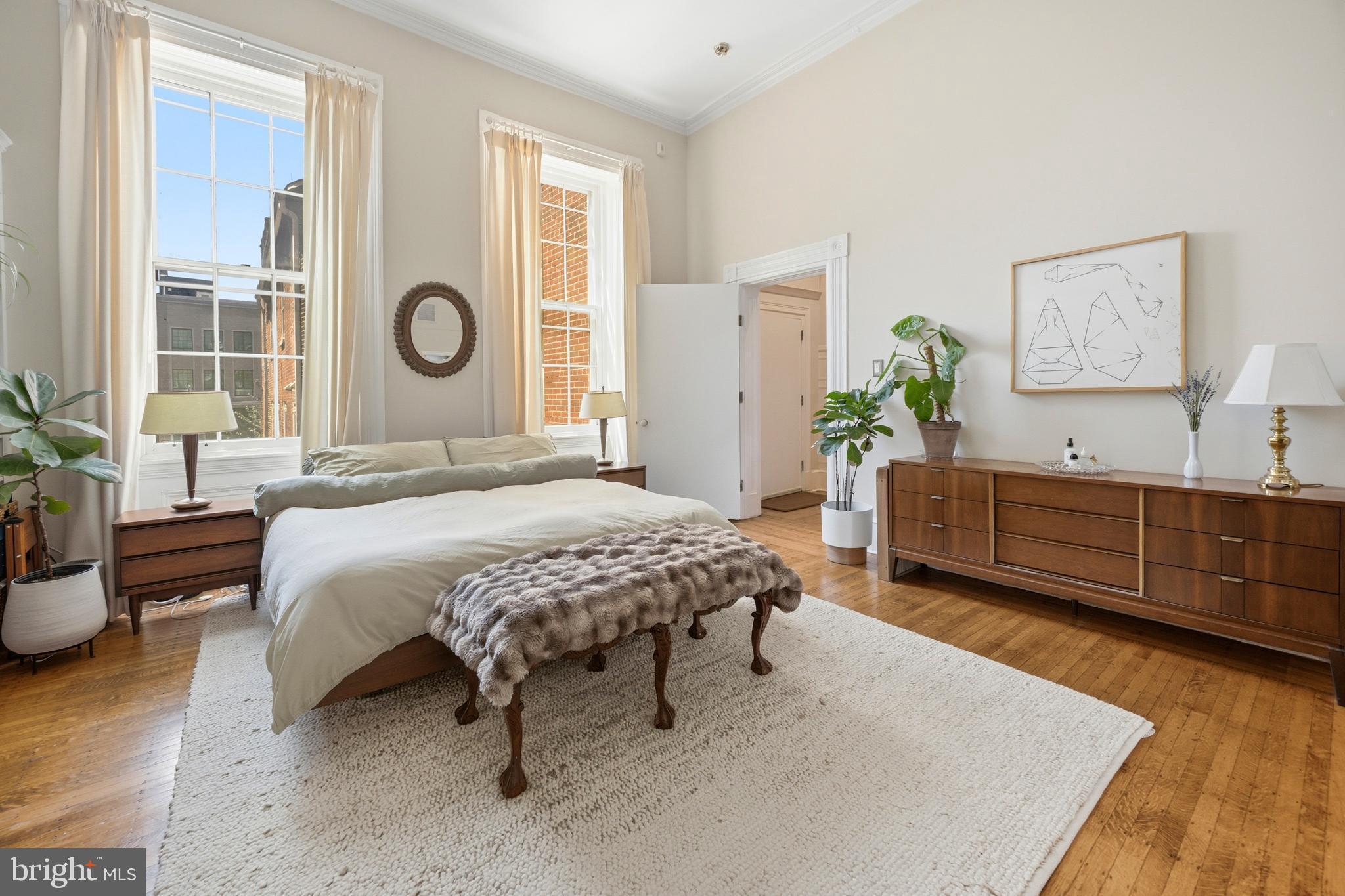 WASHINGTON SQ - Residential