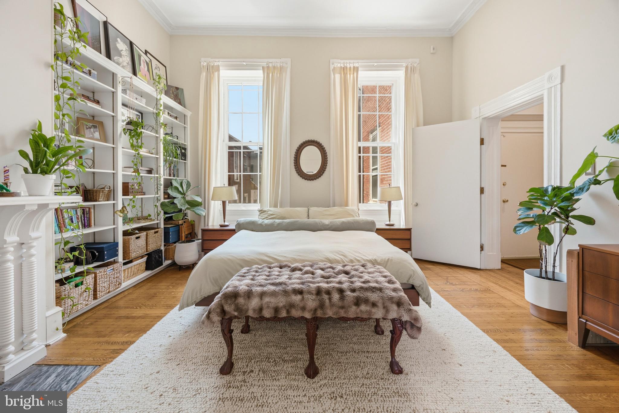 WASHINGTON SQ - Residential