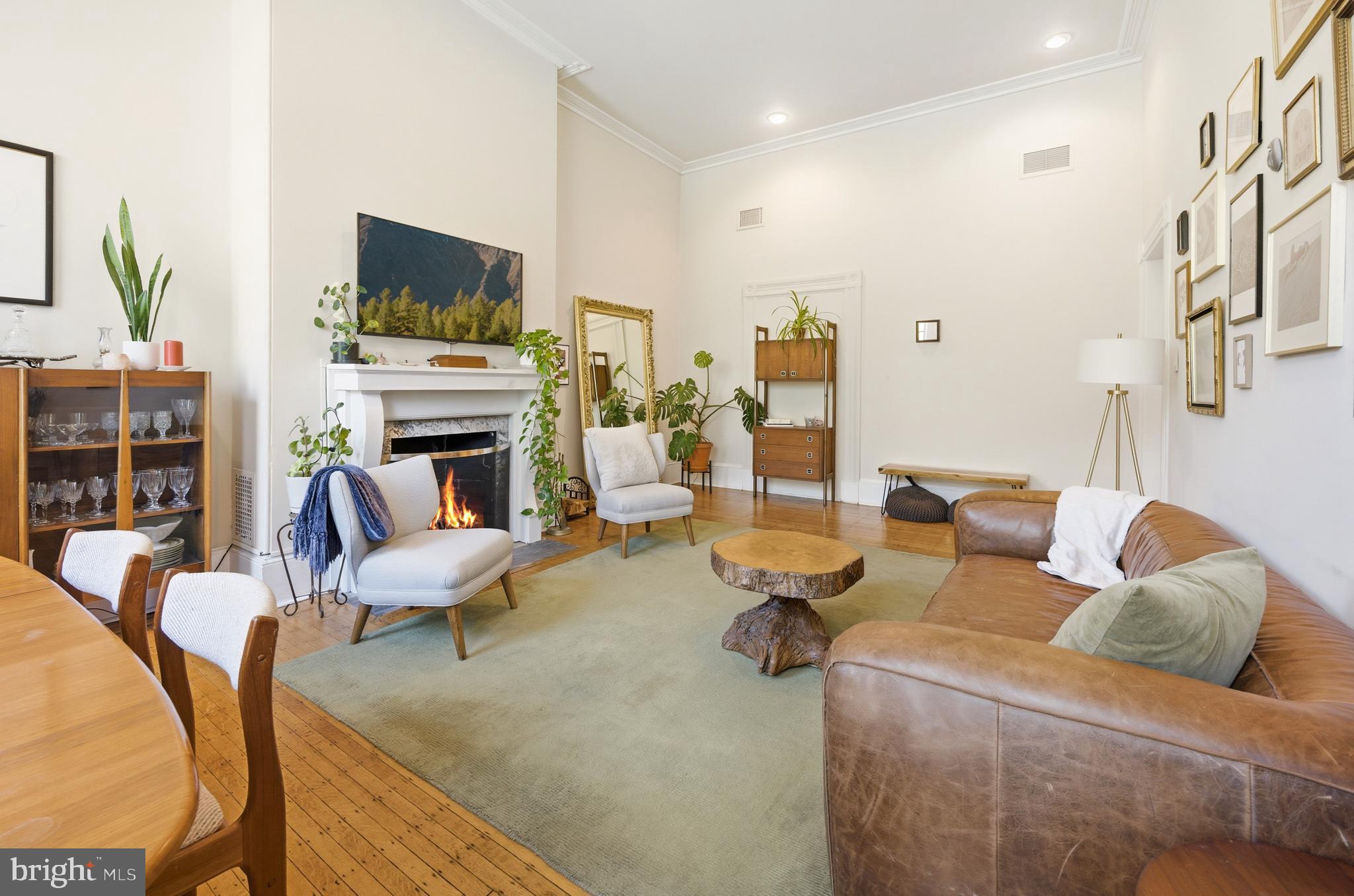 WASHINGTON SQ - Residential