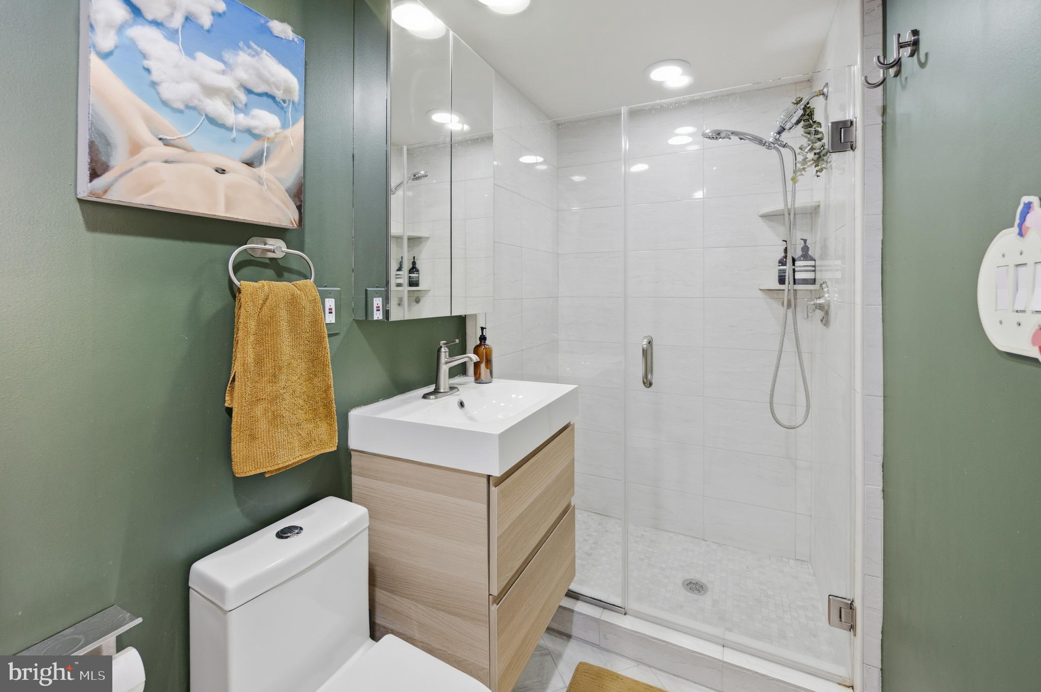 WASHINGTON SQ - Residential