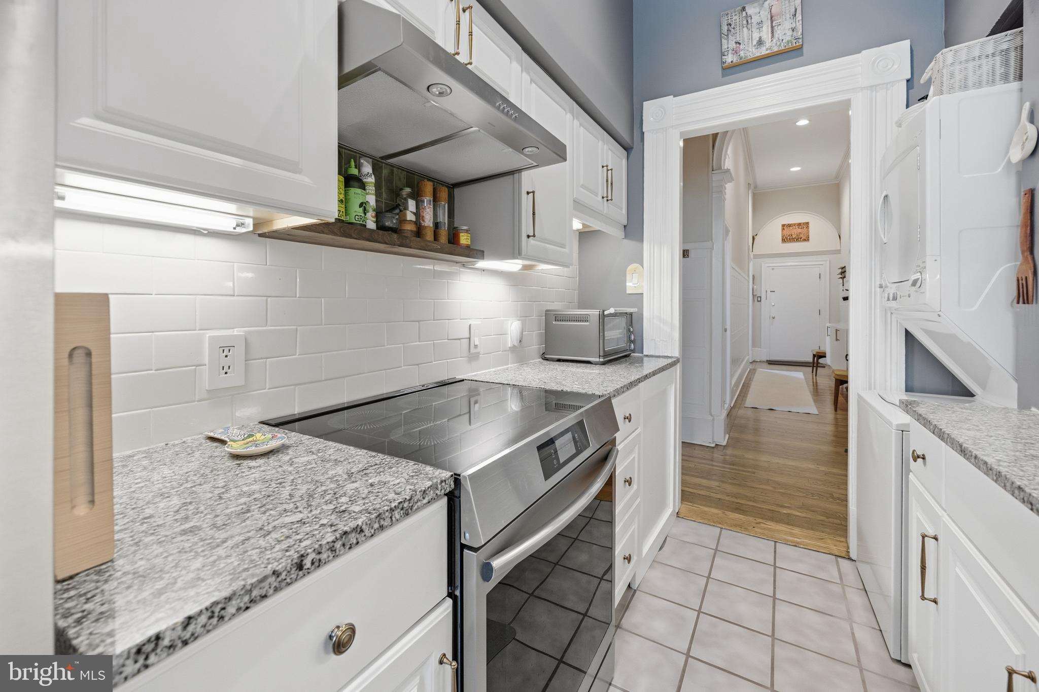 WASHINGTON SQ - Residential
