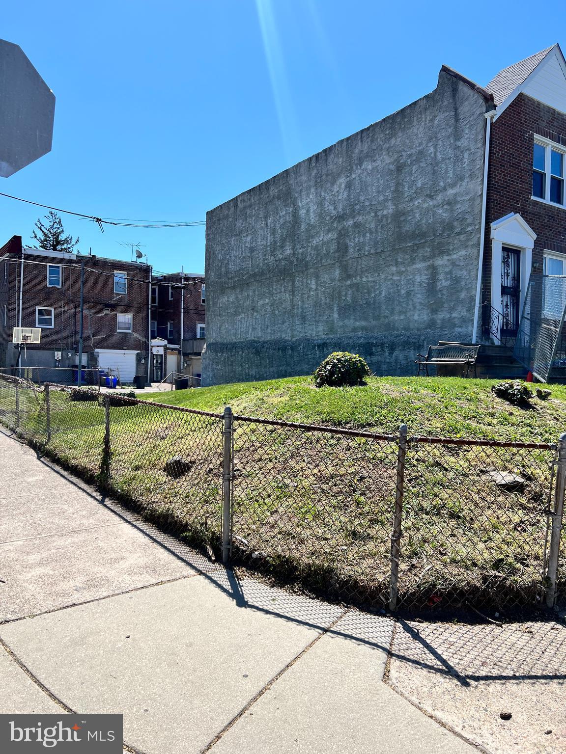 WEST OAK LANE - Land