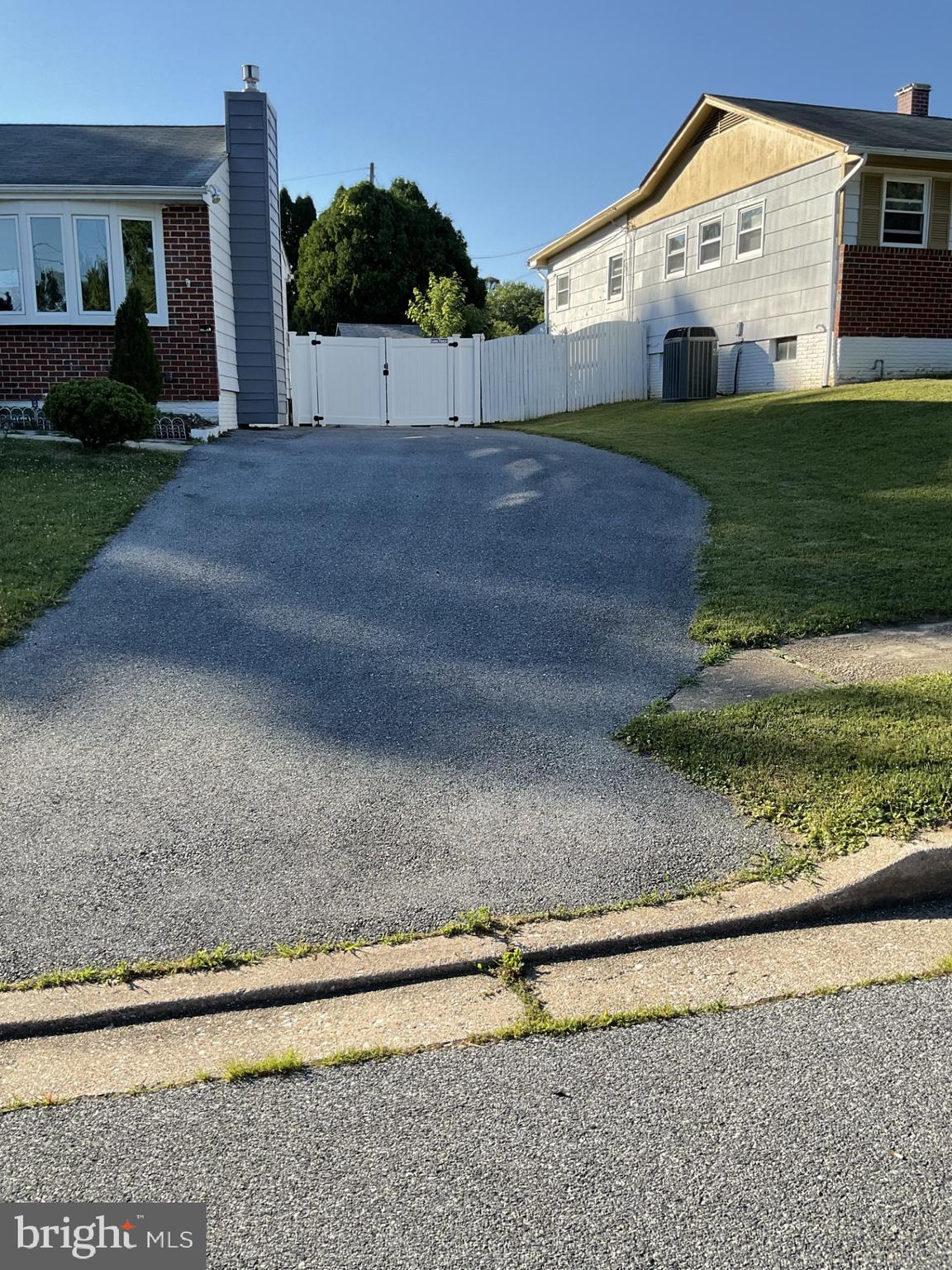 SUBURBIA - Residential