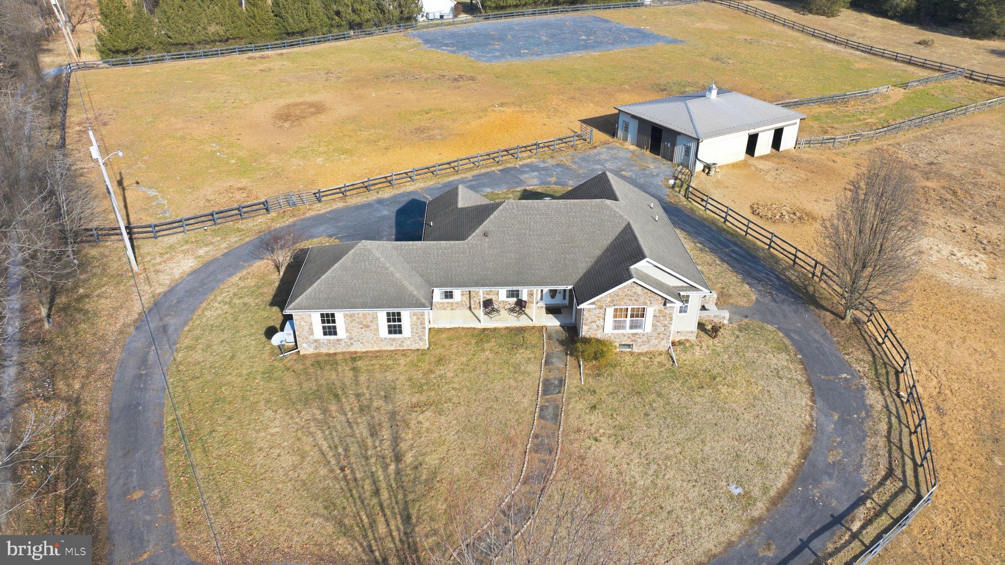 VIOLET KNOLL - Residential