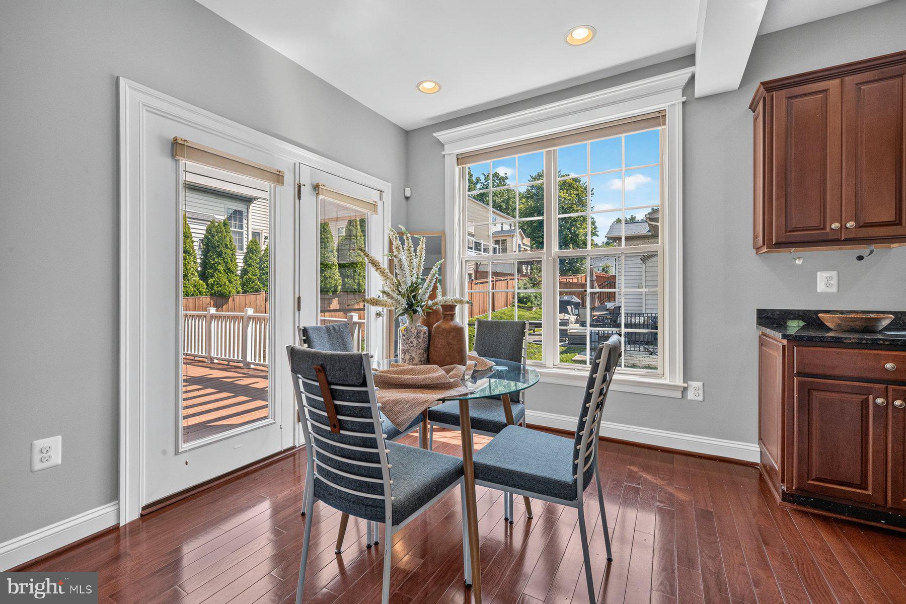 KENSINGTON HEIGHTS - Residential