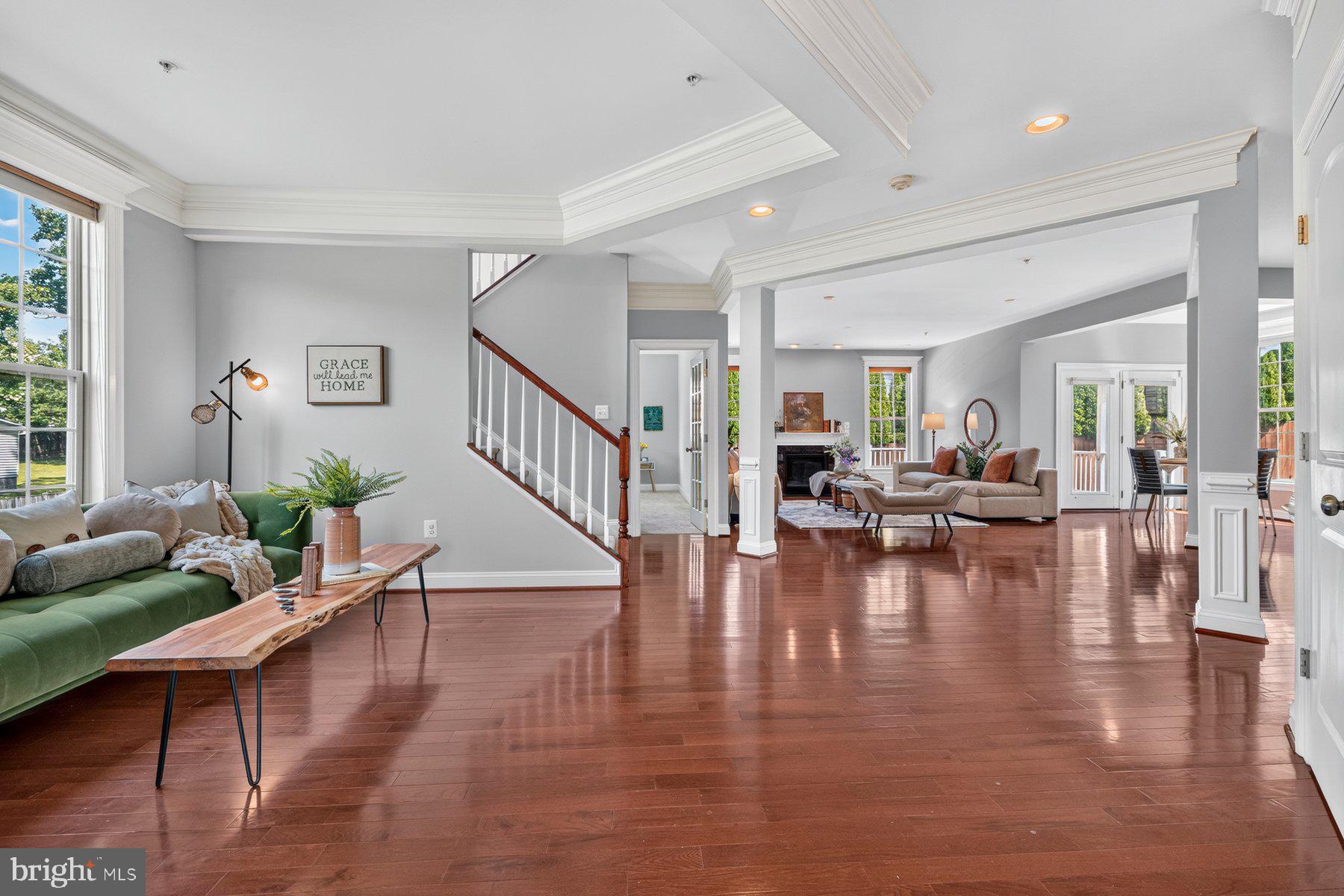 KENSINGTON HEIGHTS - Residential
