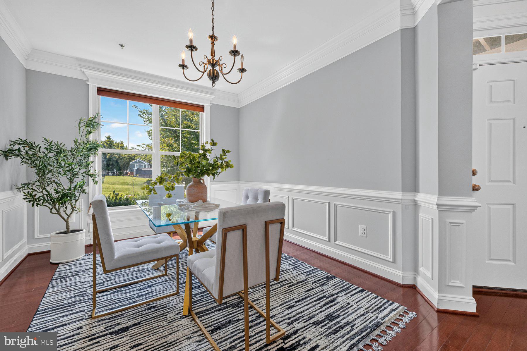 KENSINGTON HEIGHTS - Residential