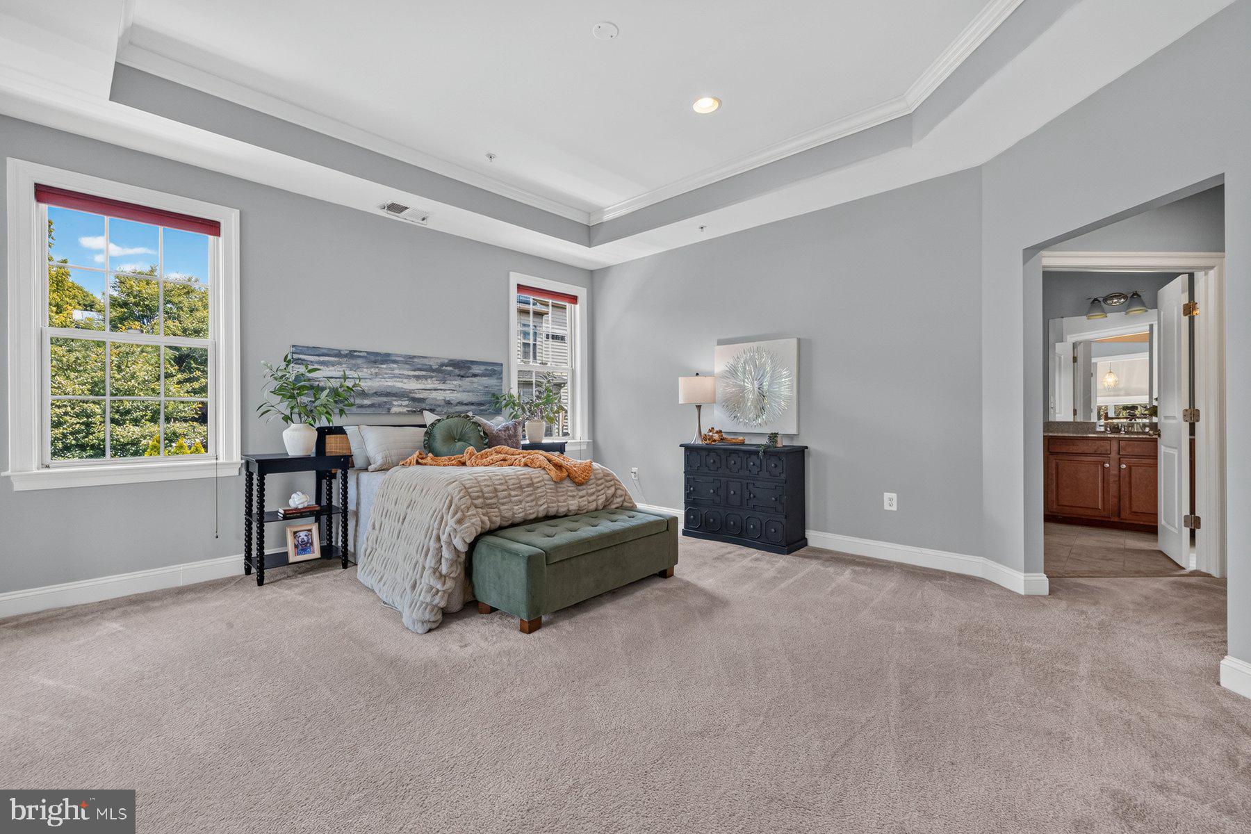 KENSINGTON HEIGHTS - Residential