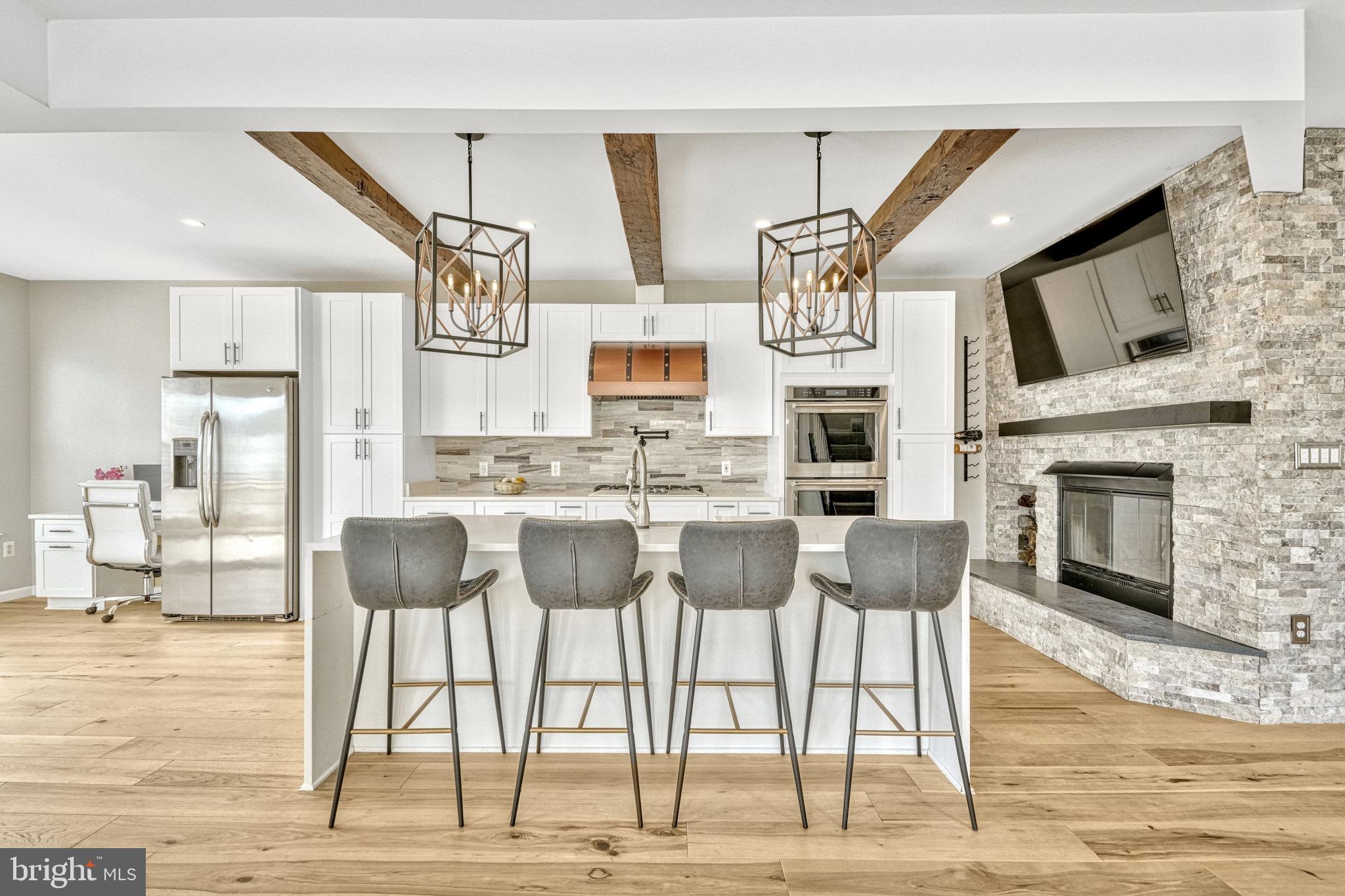 SOUTH RIDING - Residential