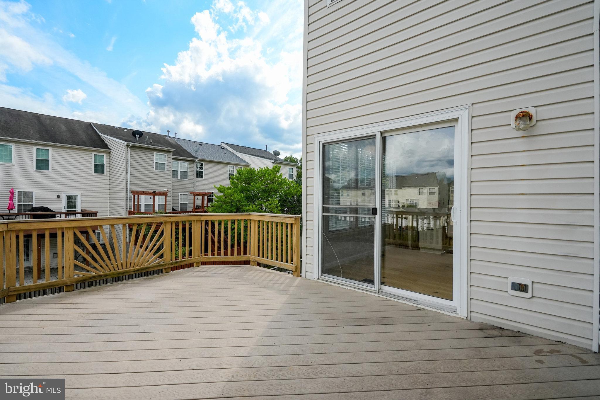 SOUTH RIDING - Residential