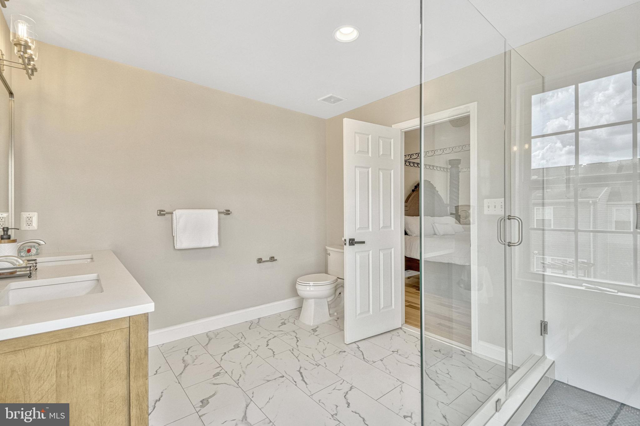 SOUTH RIDING - Residential