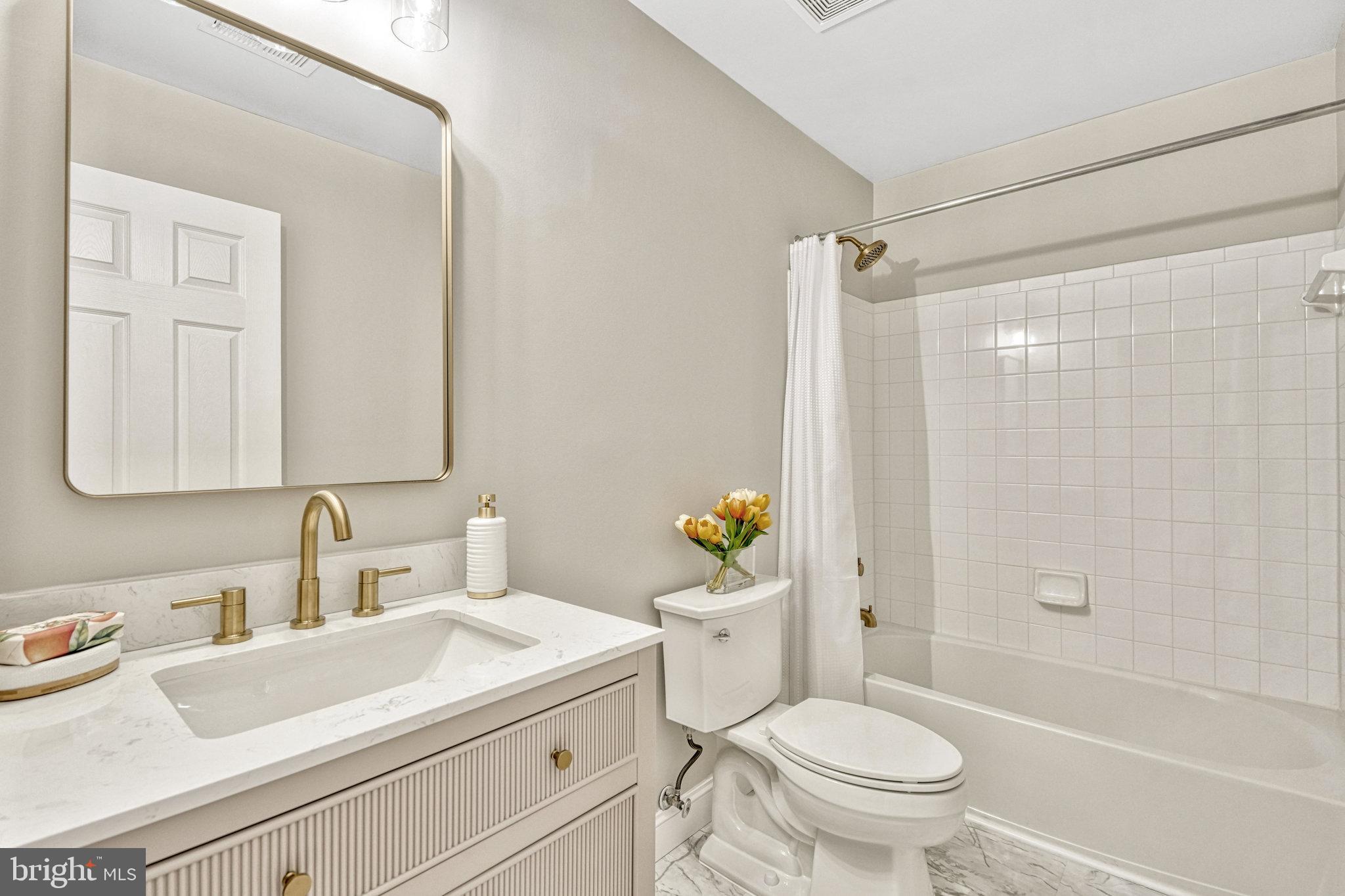 SOUTH RIDING - Residential