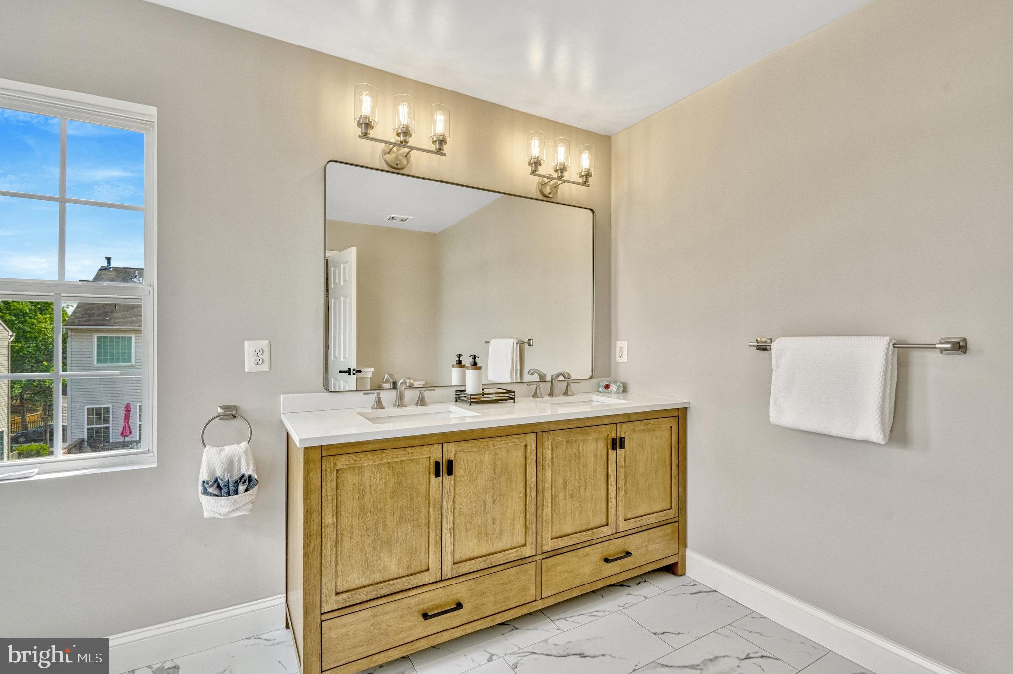 SOUTH RIDING - Residential