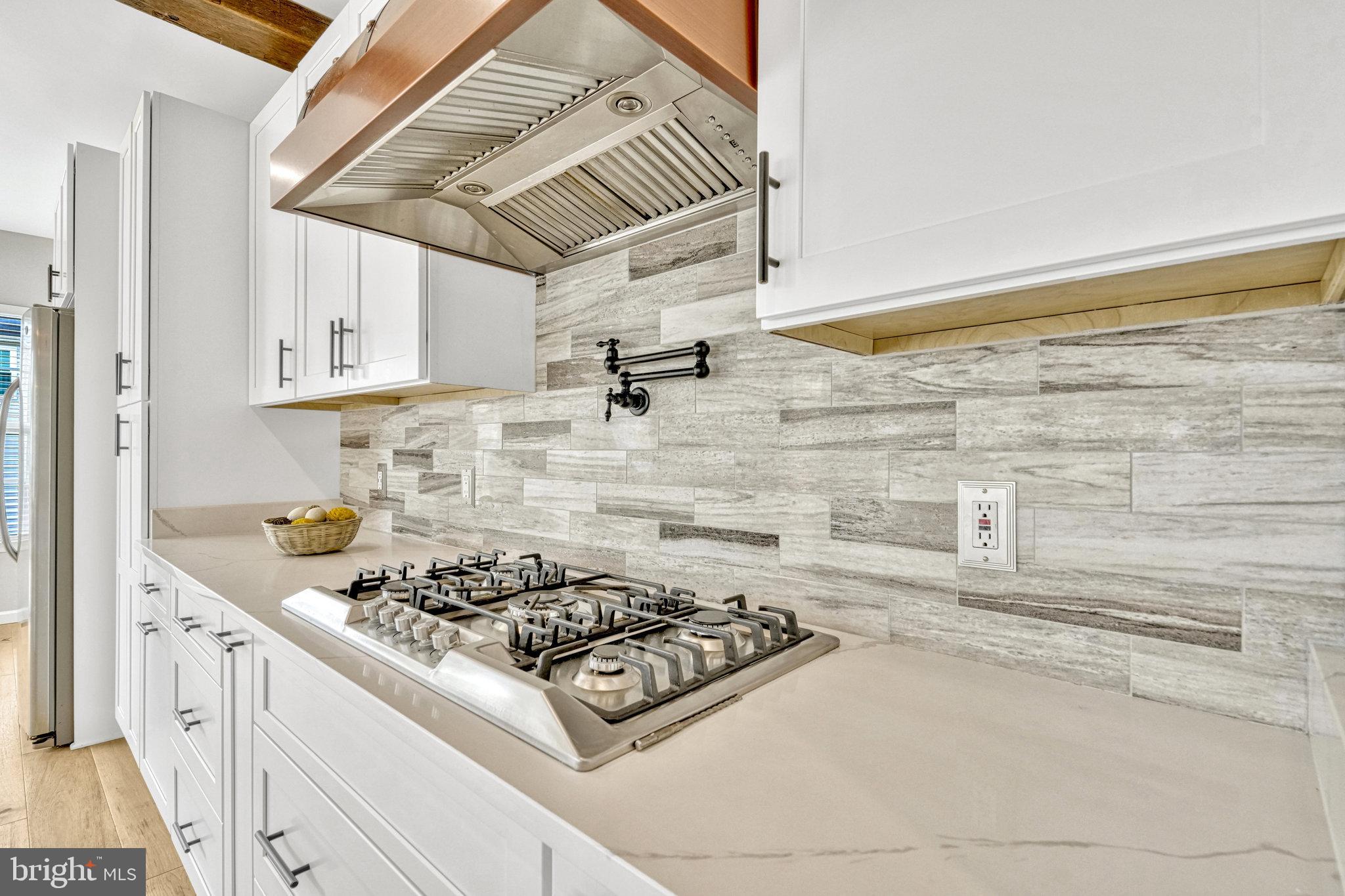 SOUTH RIDING - Residential