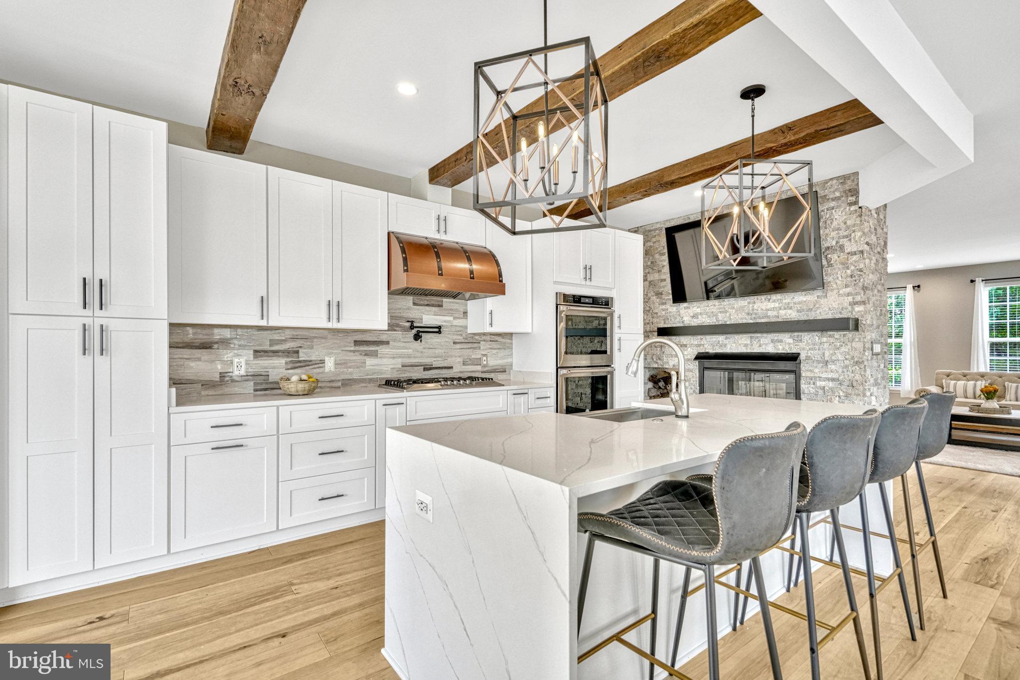 SOUTH RIDING - Residential