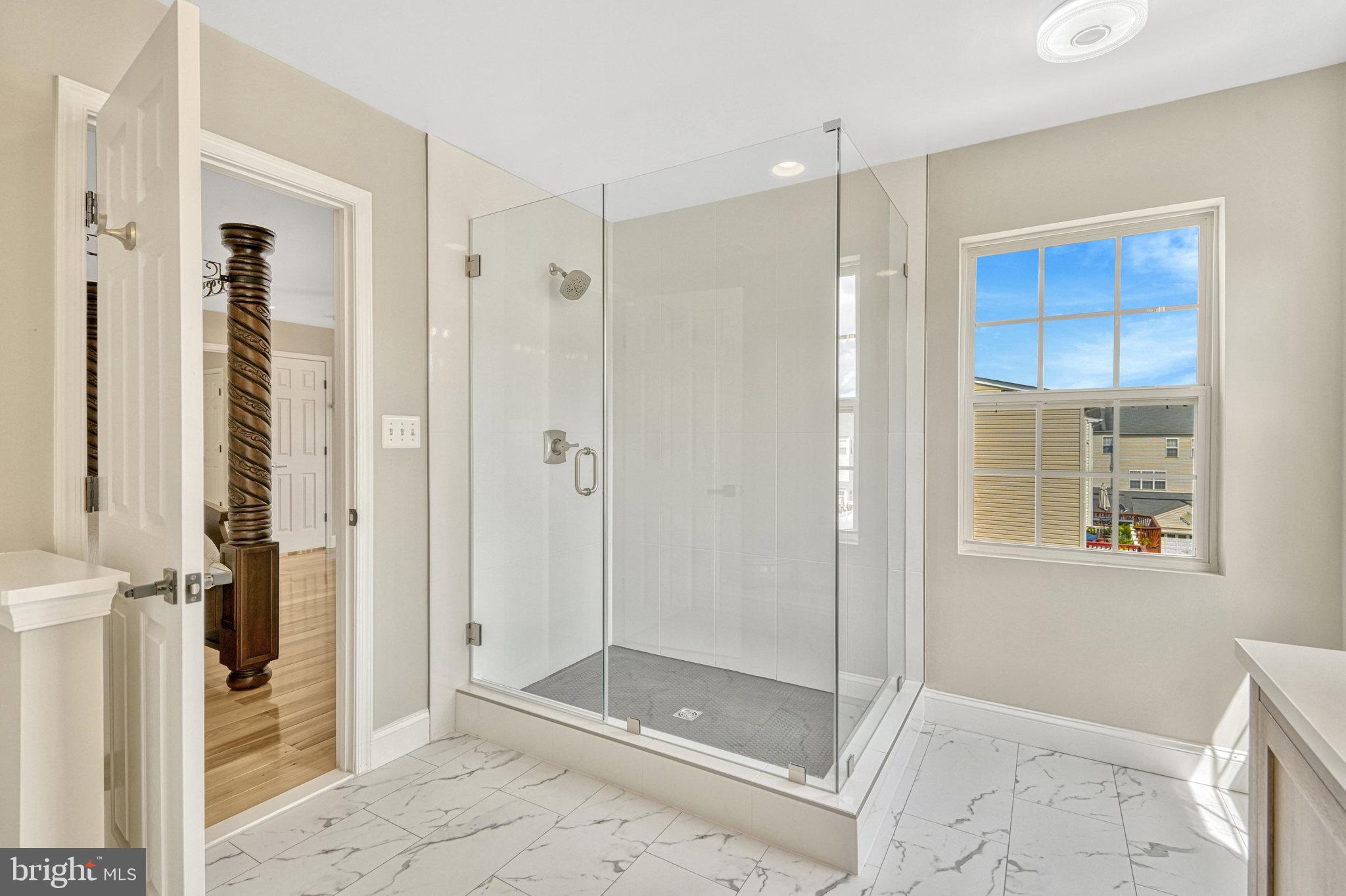 SOUTH RIDING - Residential