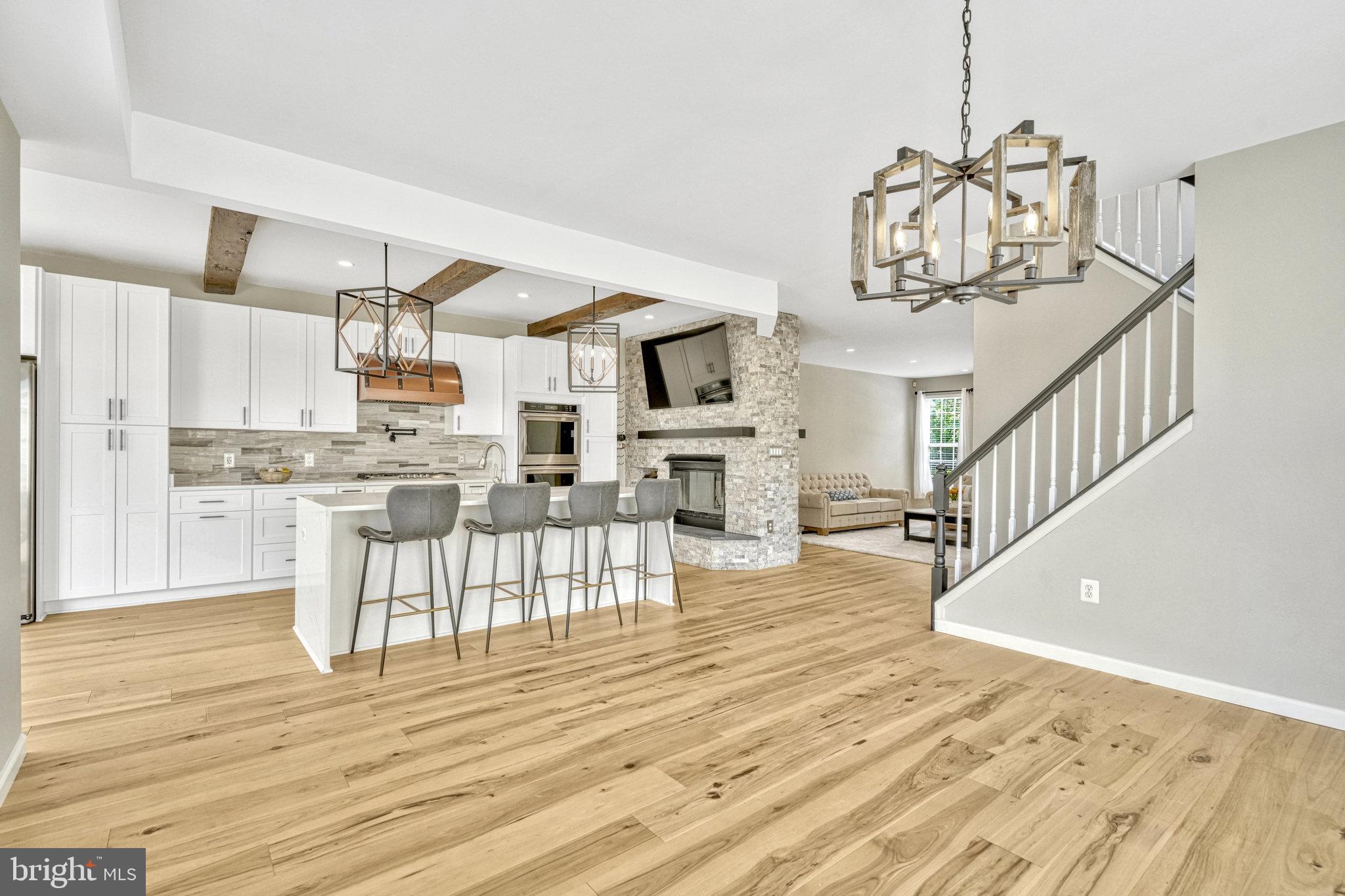 SOUTH RIDING - Residential