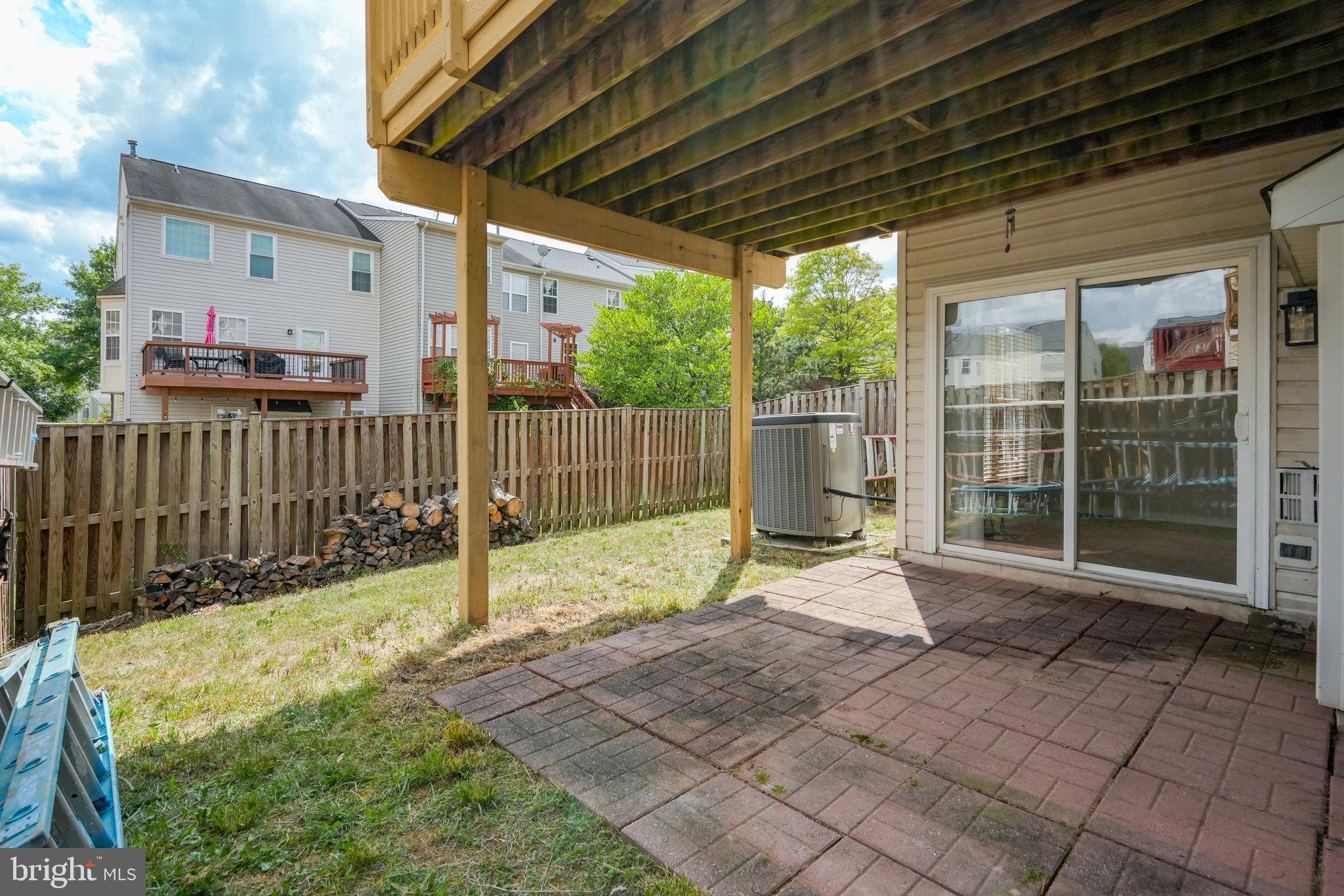 SOUTH RIDING - Residential