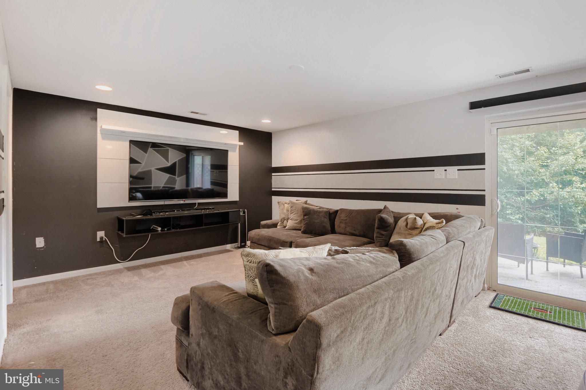 FOX RIDGE - Residential