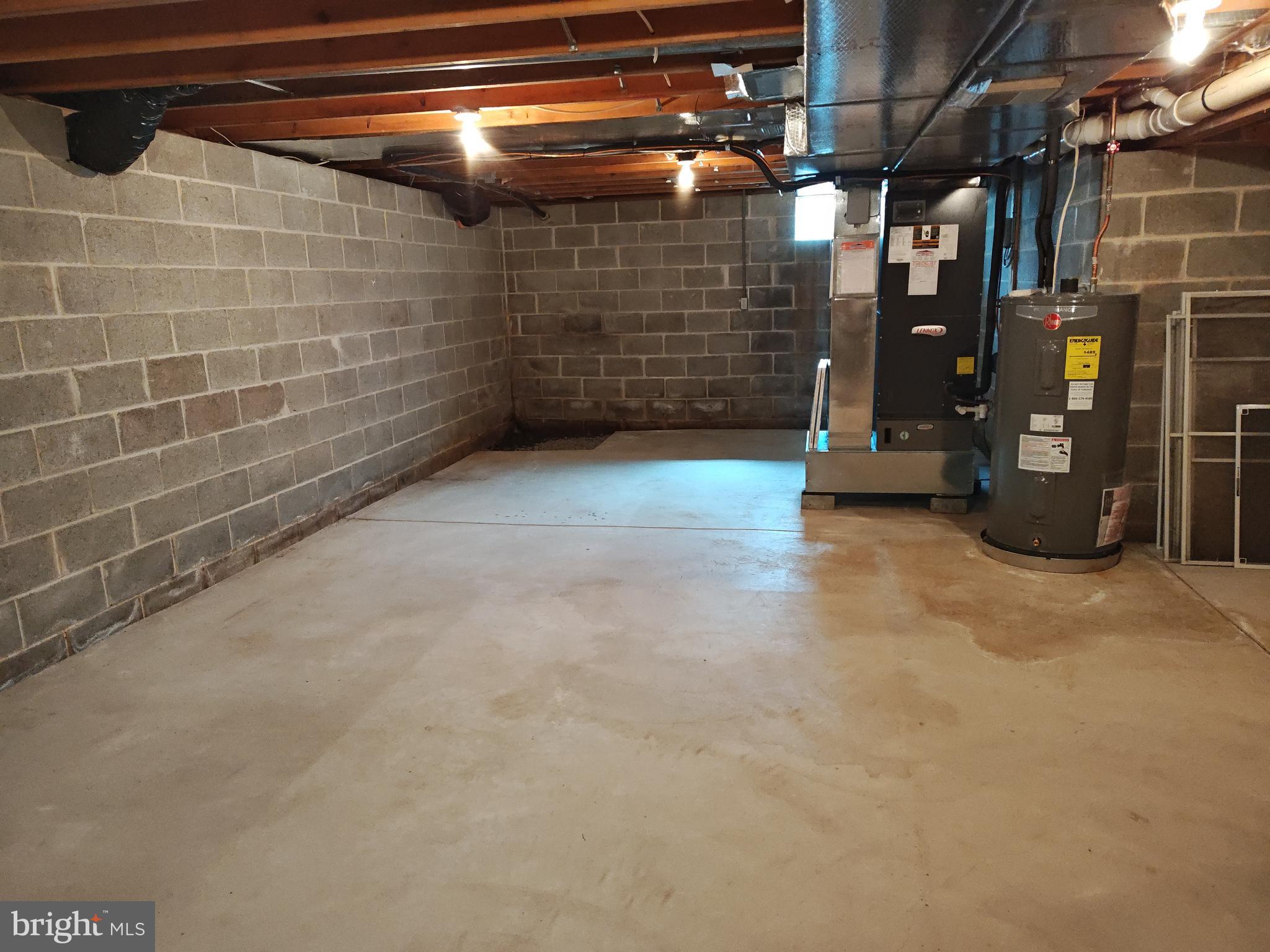 FIELDSTONE PLACE - Residential