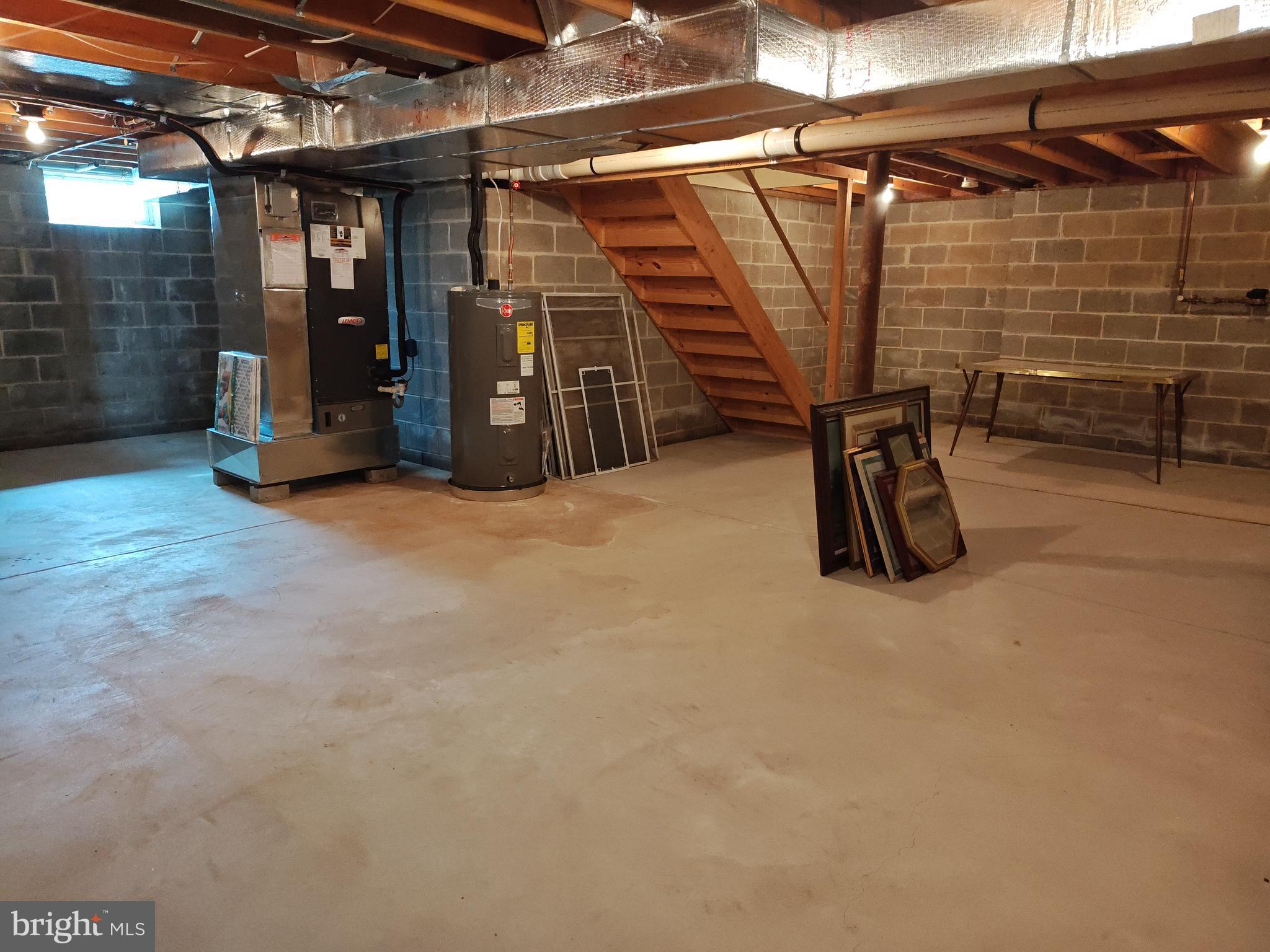 FIELDSTONE PLACE - Residential