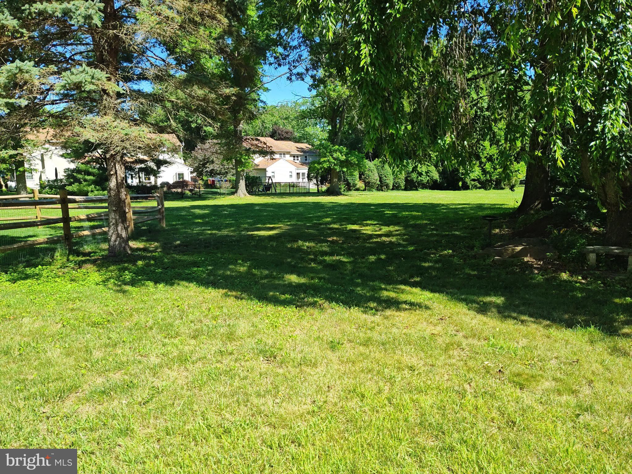 FIELDSTONE PLACE - Residential