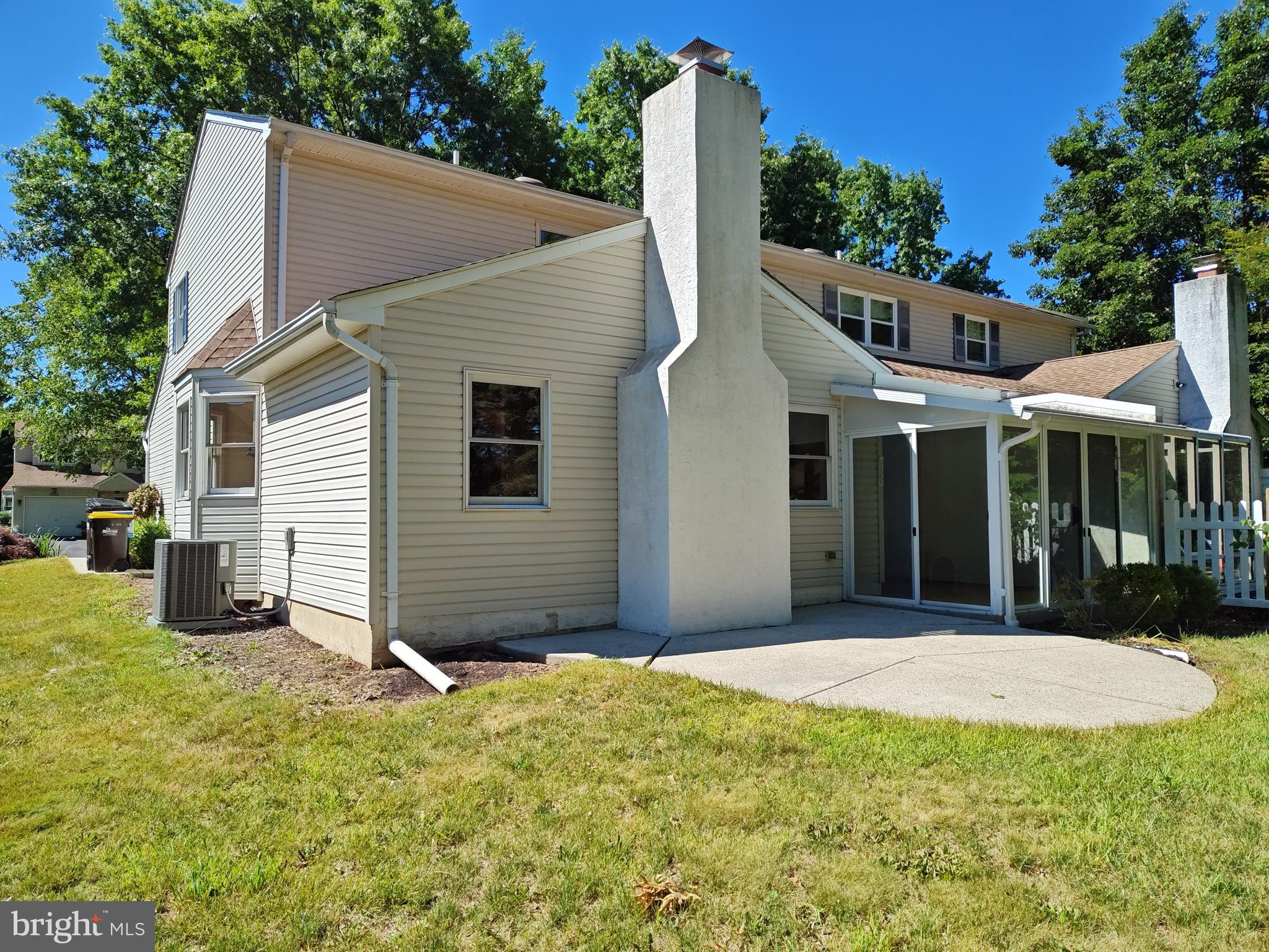 FIELDSTONE PLACE - Residential