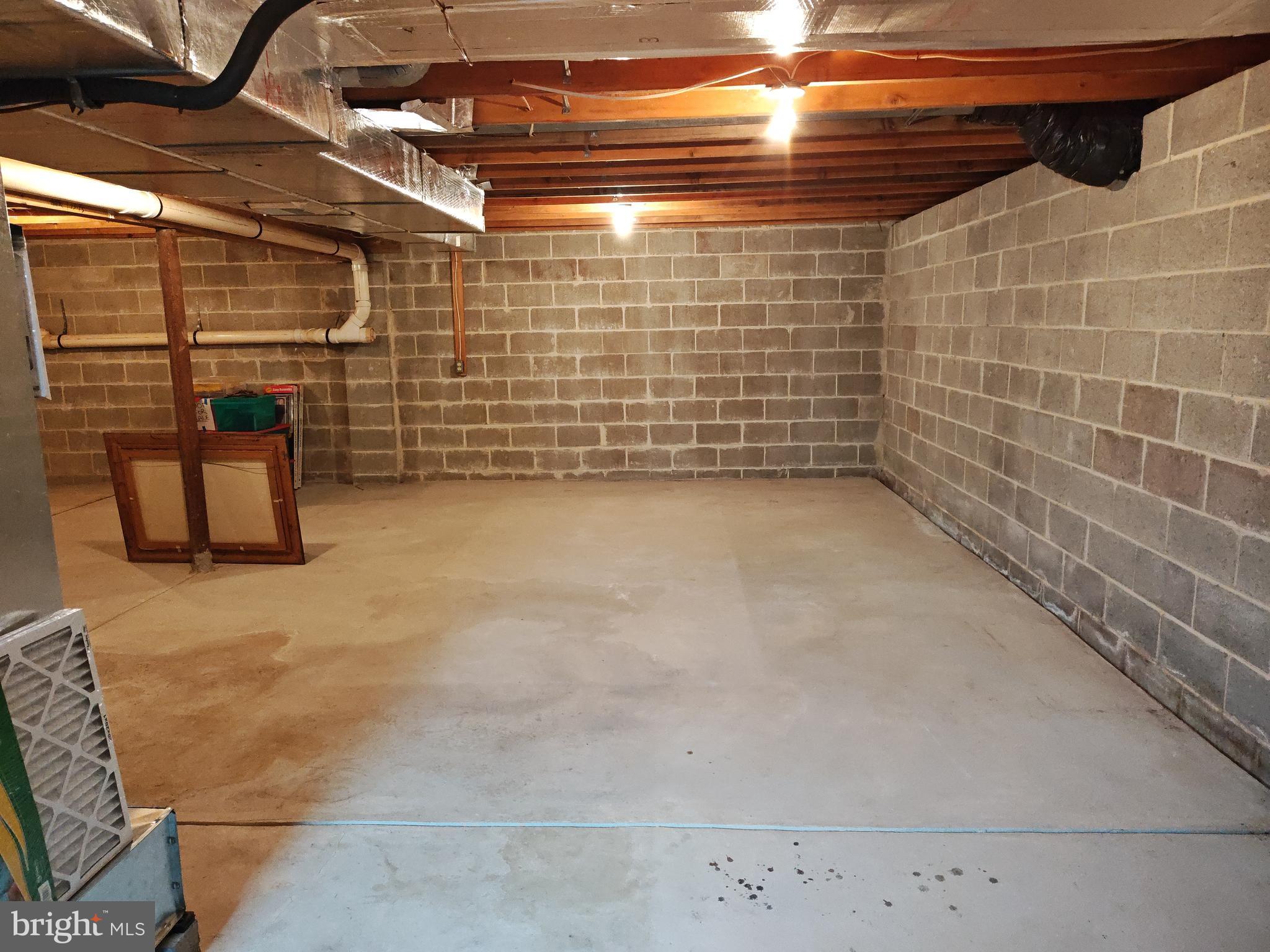 FIELDSTONE PLACE - Residential