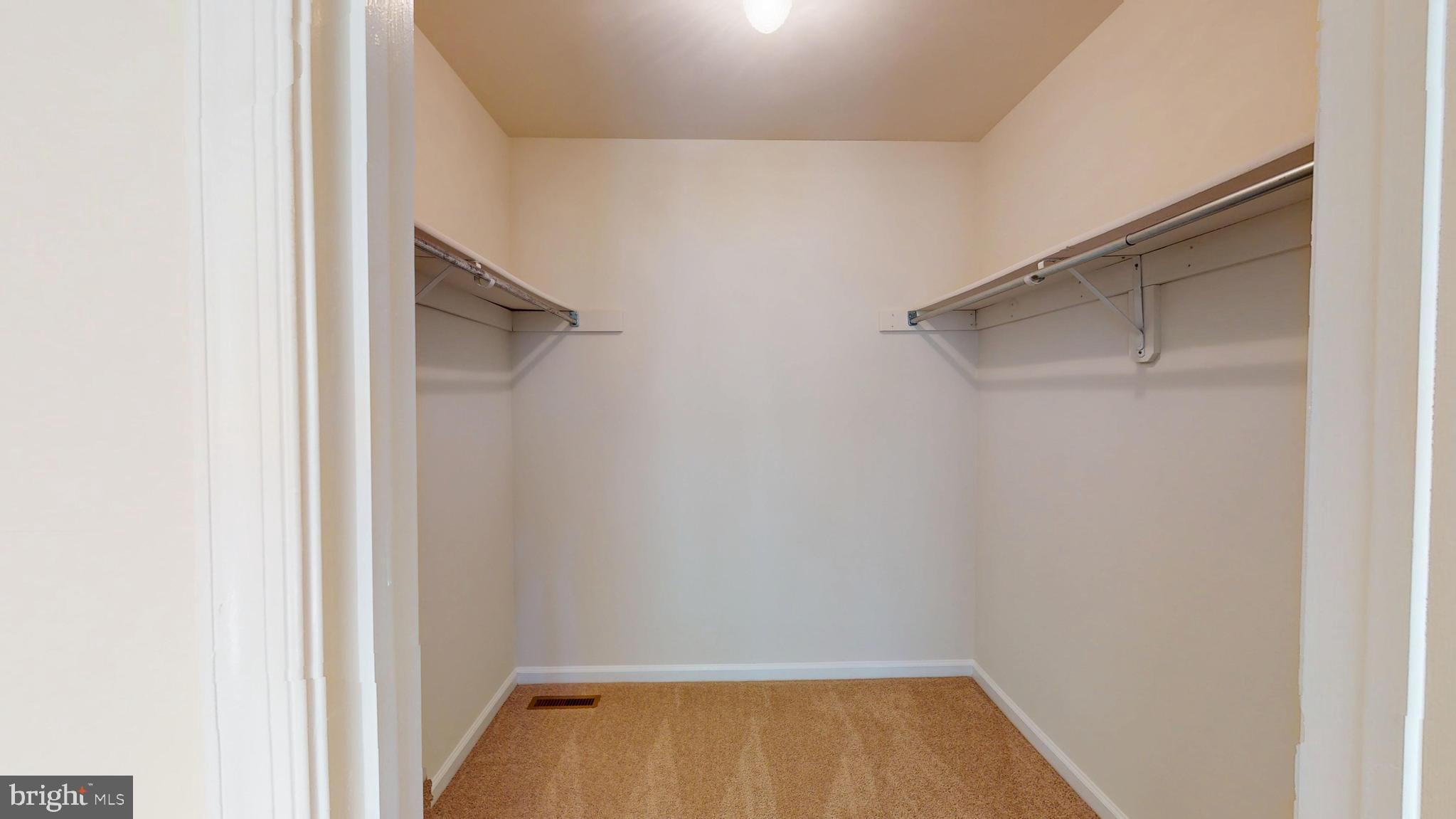 FIELDSTONE PLACE - Residential