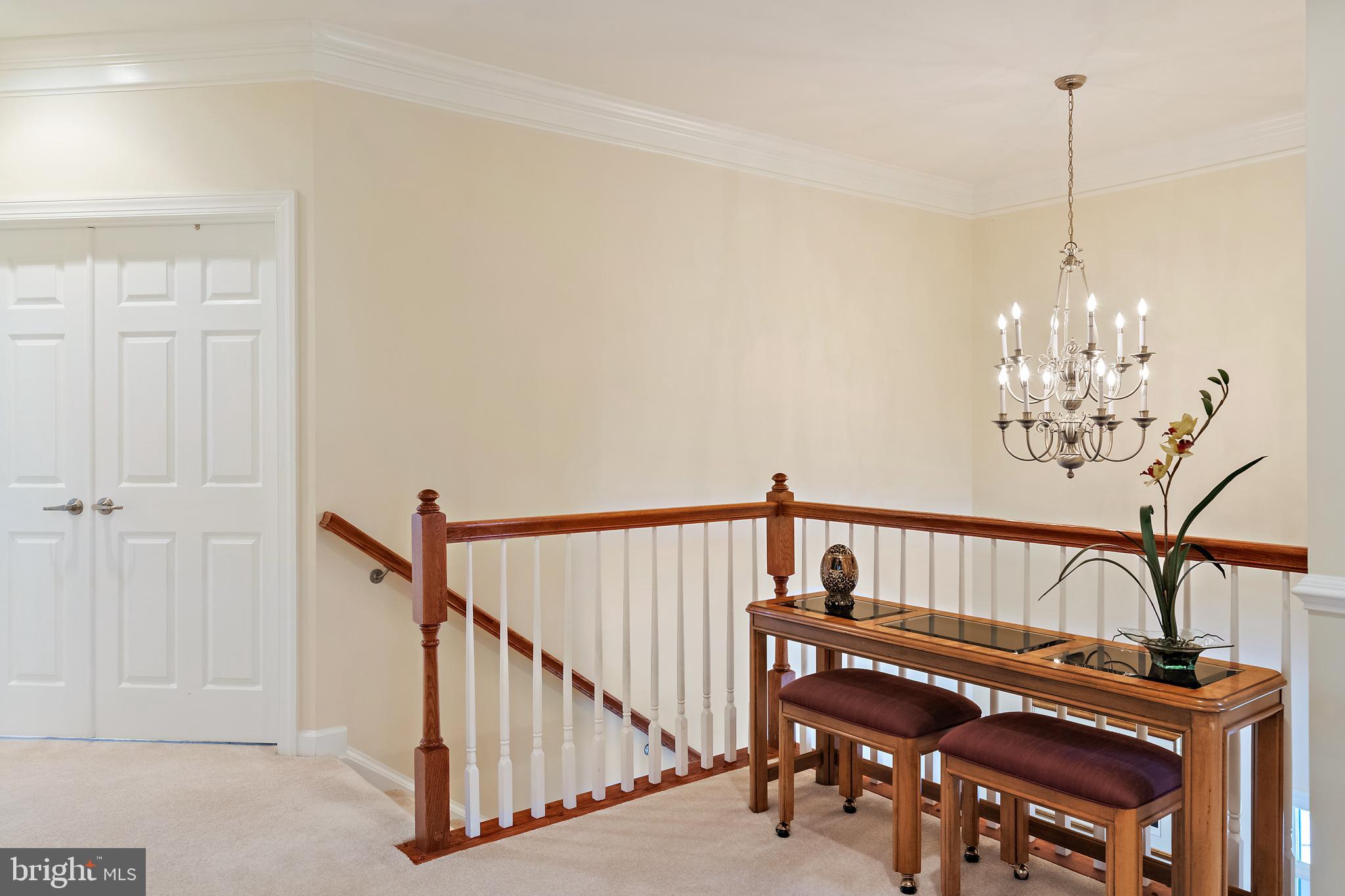 BOWEN MANOR - Residential