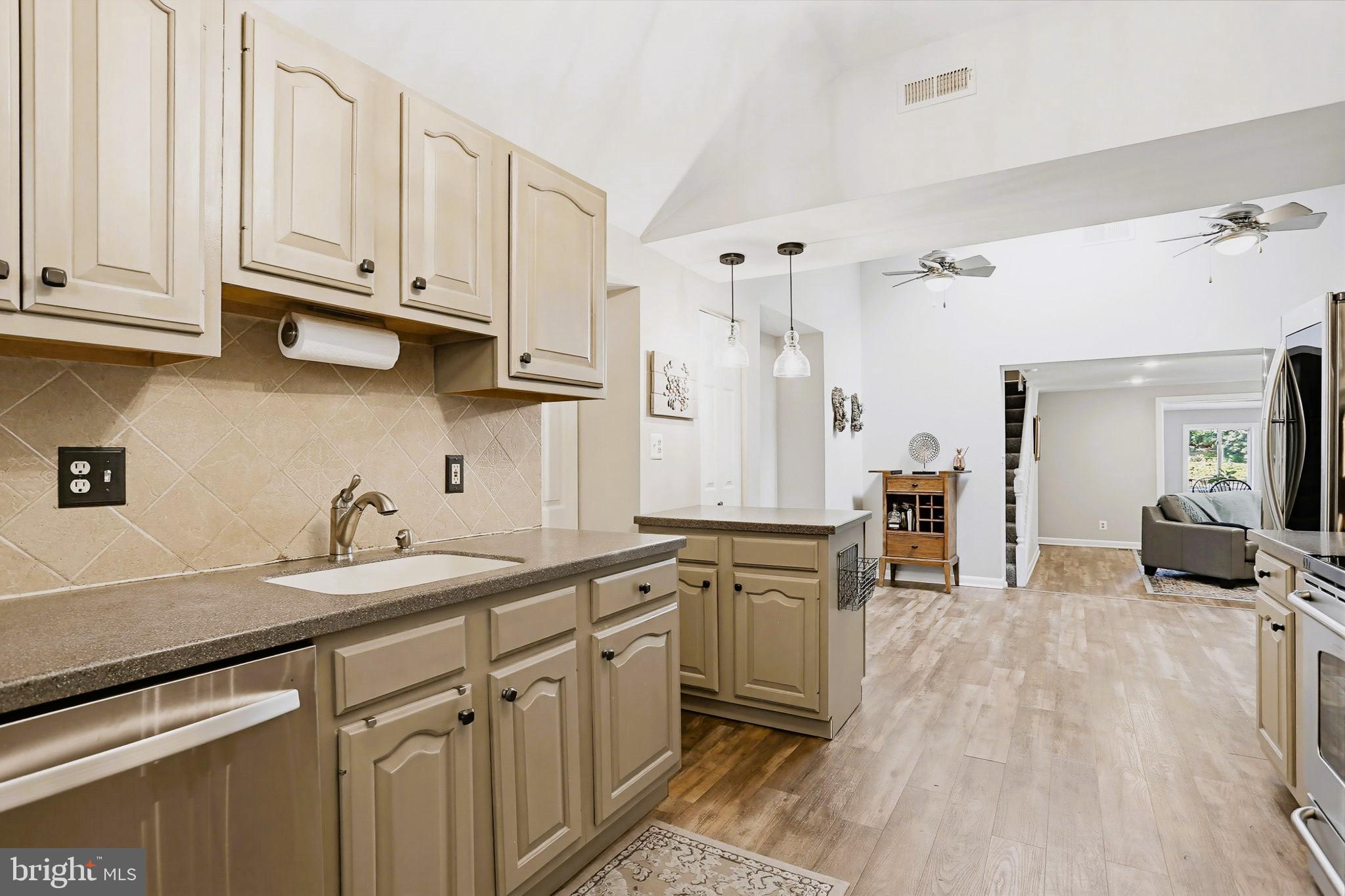 CHELSEA BEACH - Residential