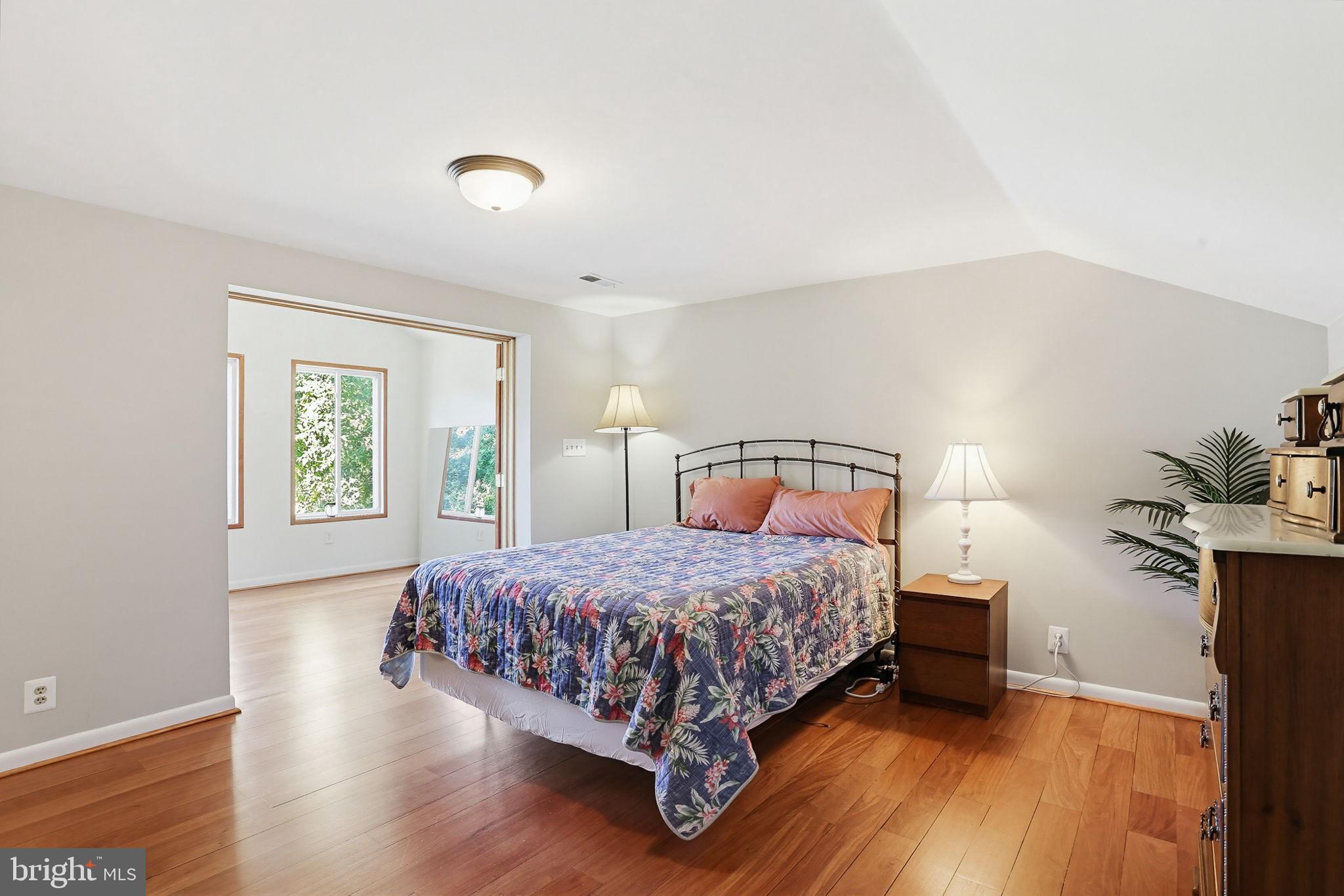 CHELSEA BEACH - Residential