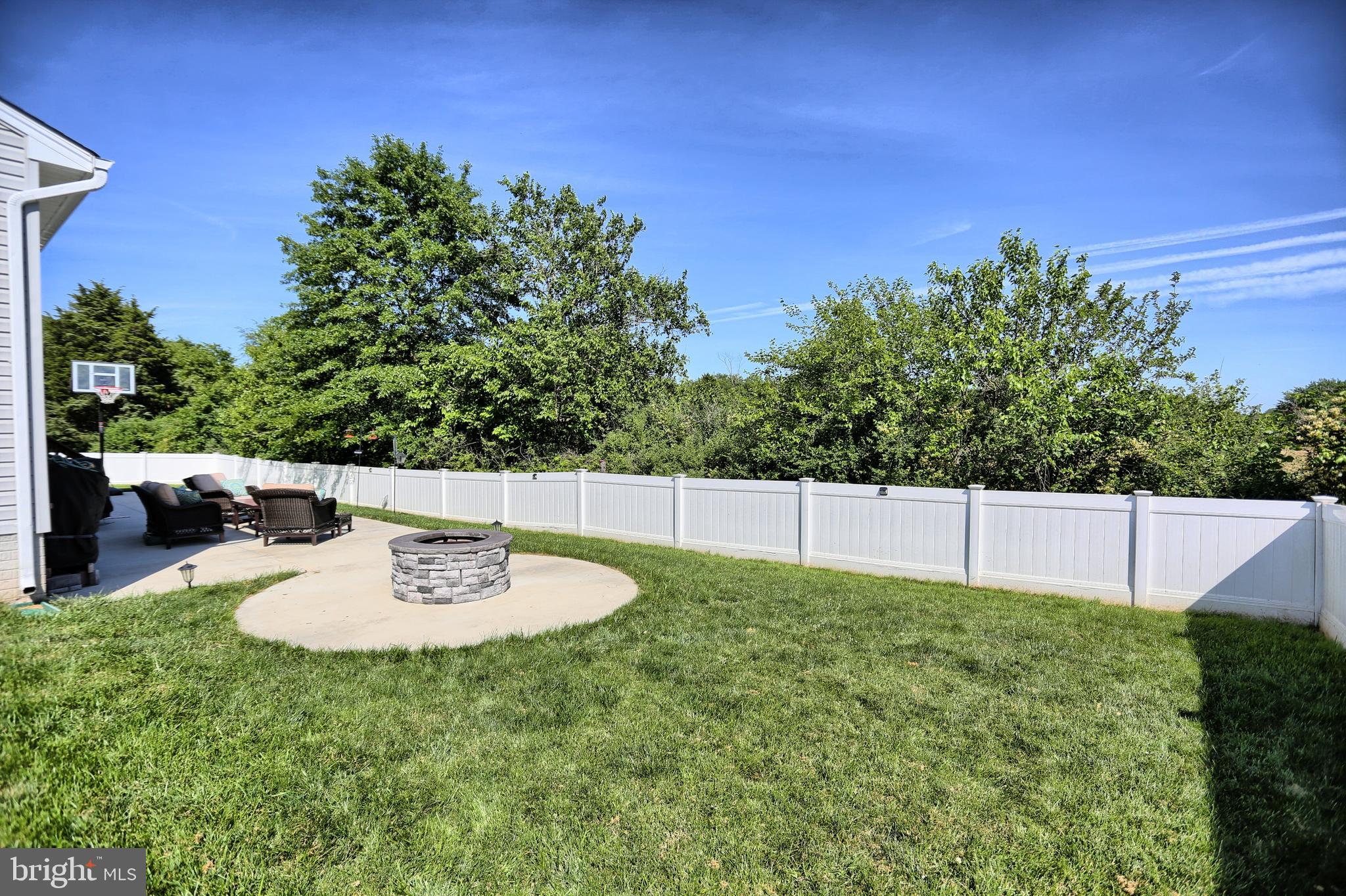 CREEKSIDE - Residential