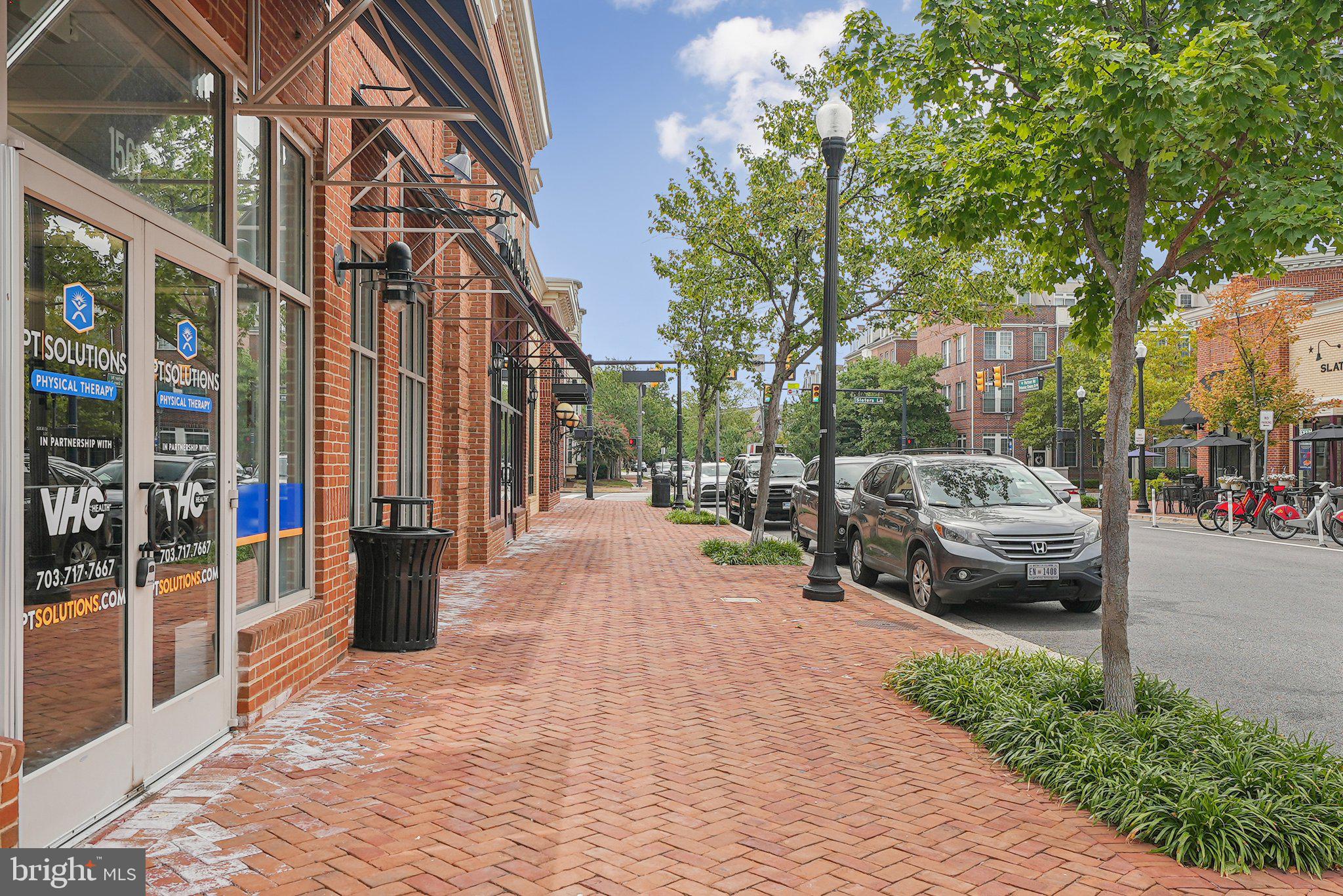 POTOWMACK CROSSING - Residential