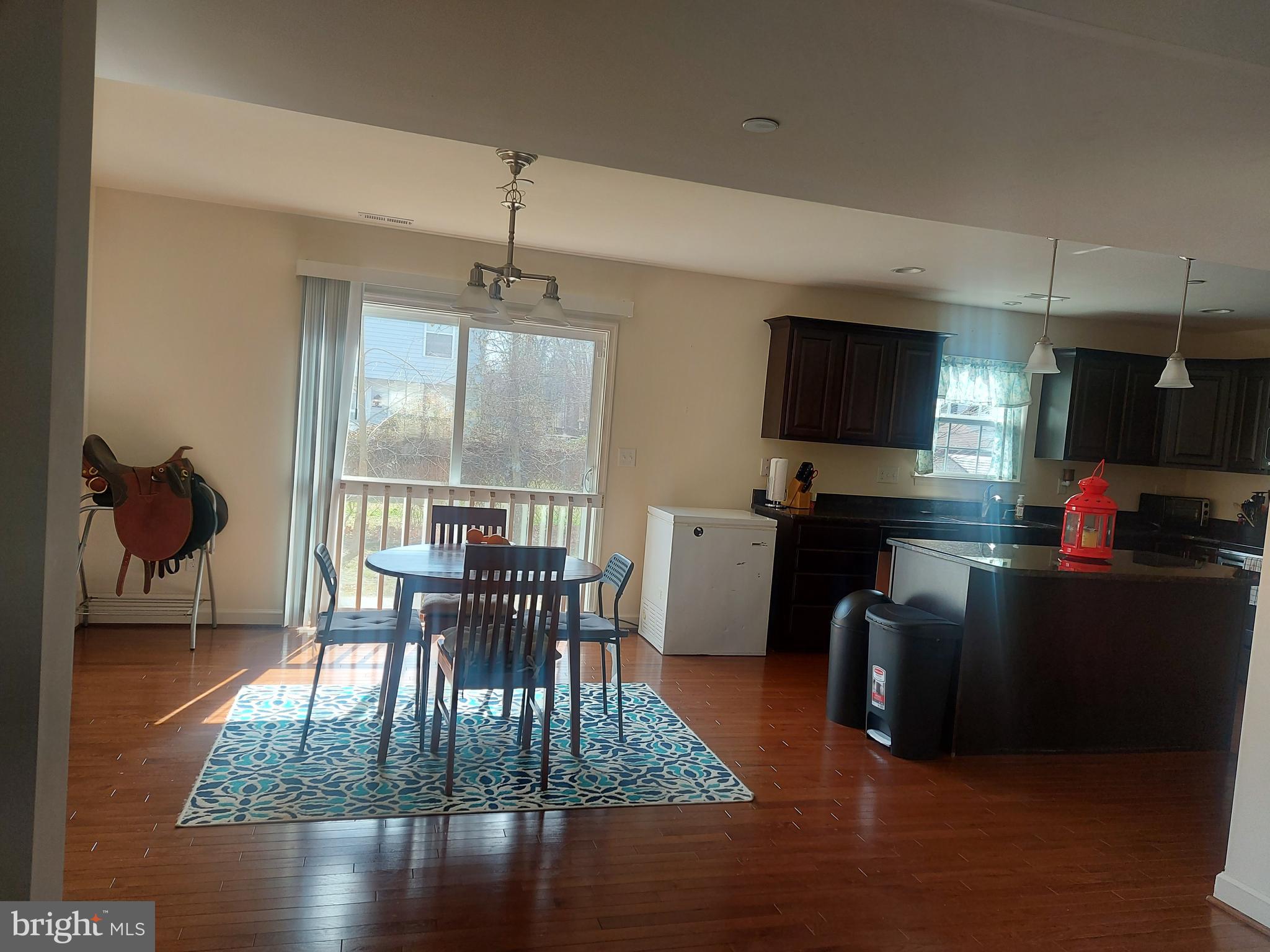 AVALON SHORES - Residential