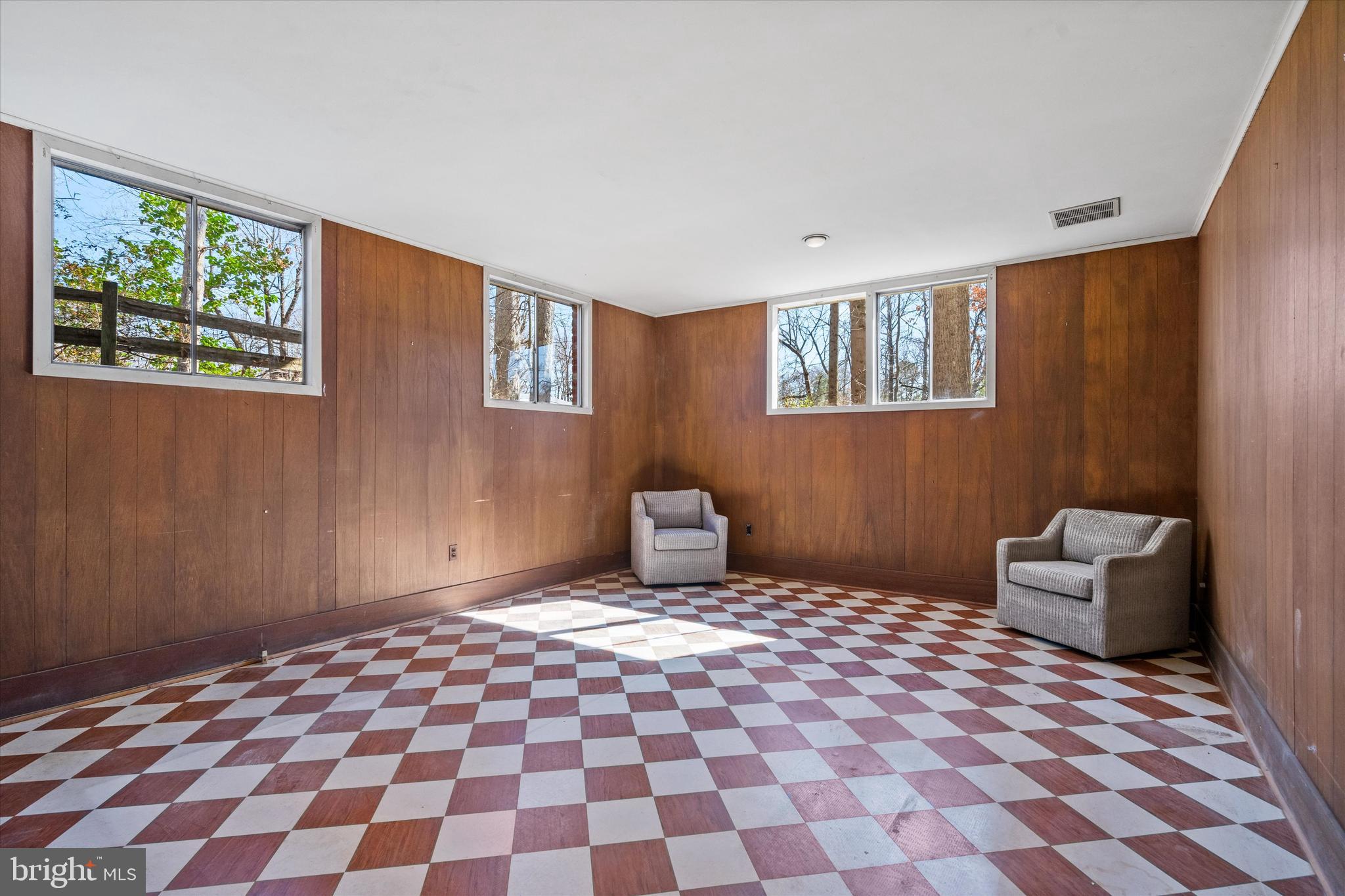 HOLMES RUN ACRES - Residential