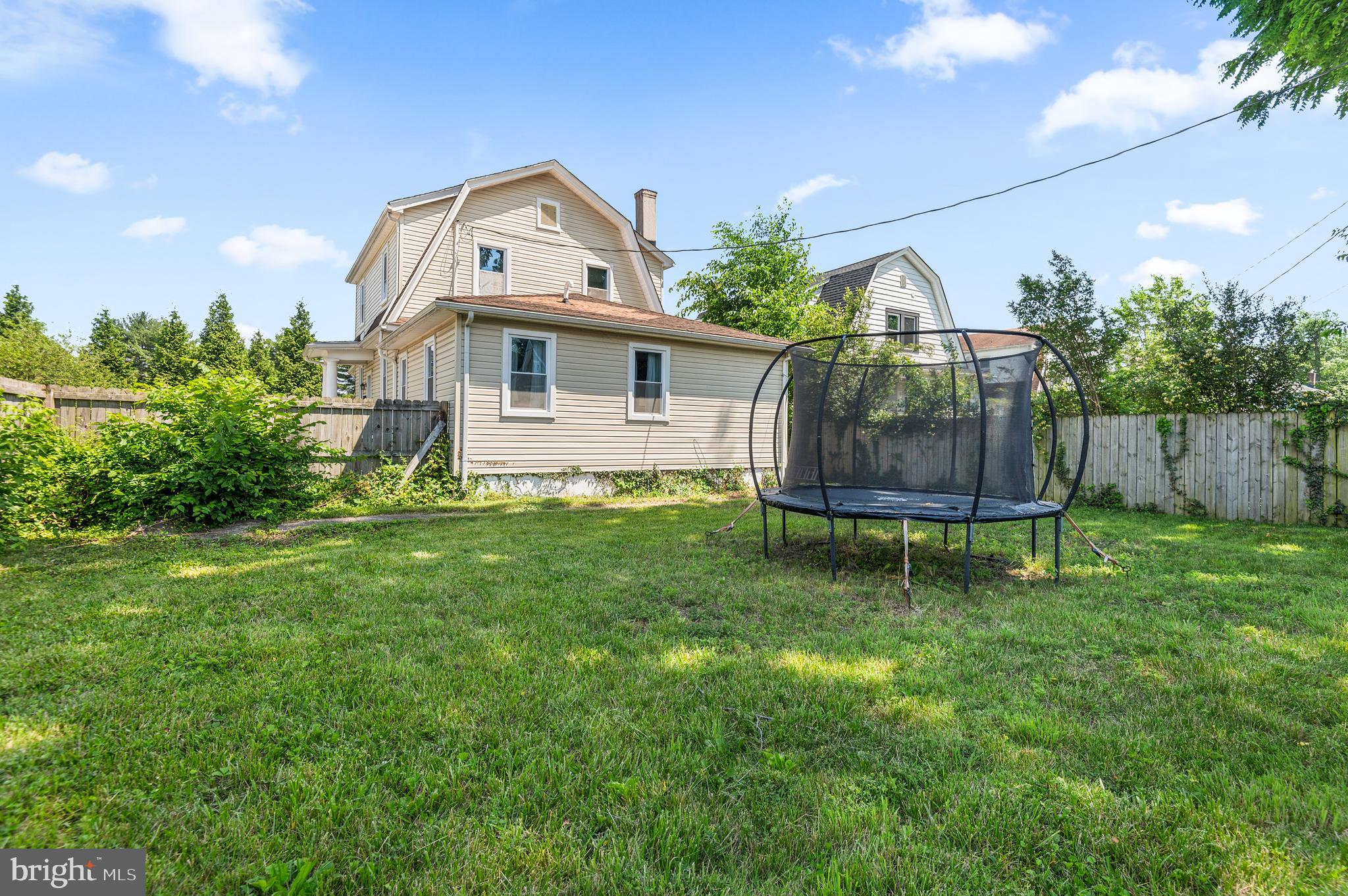 HOWARD PARK - Residential